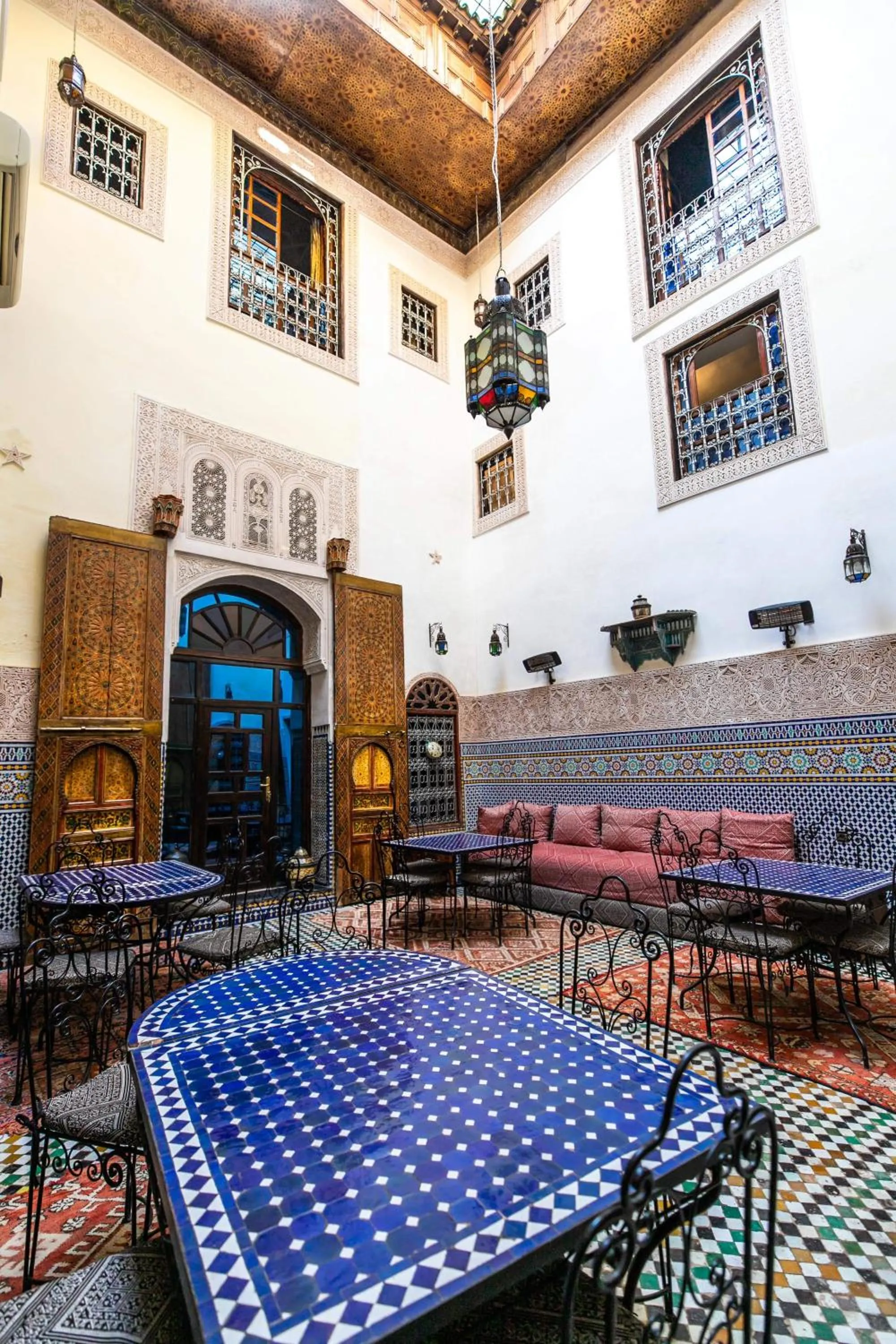 Lounge or bar in Riad Fes Aicha & SPA