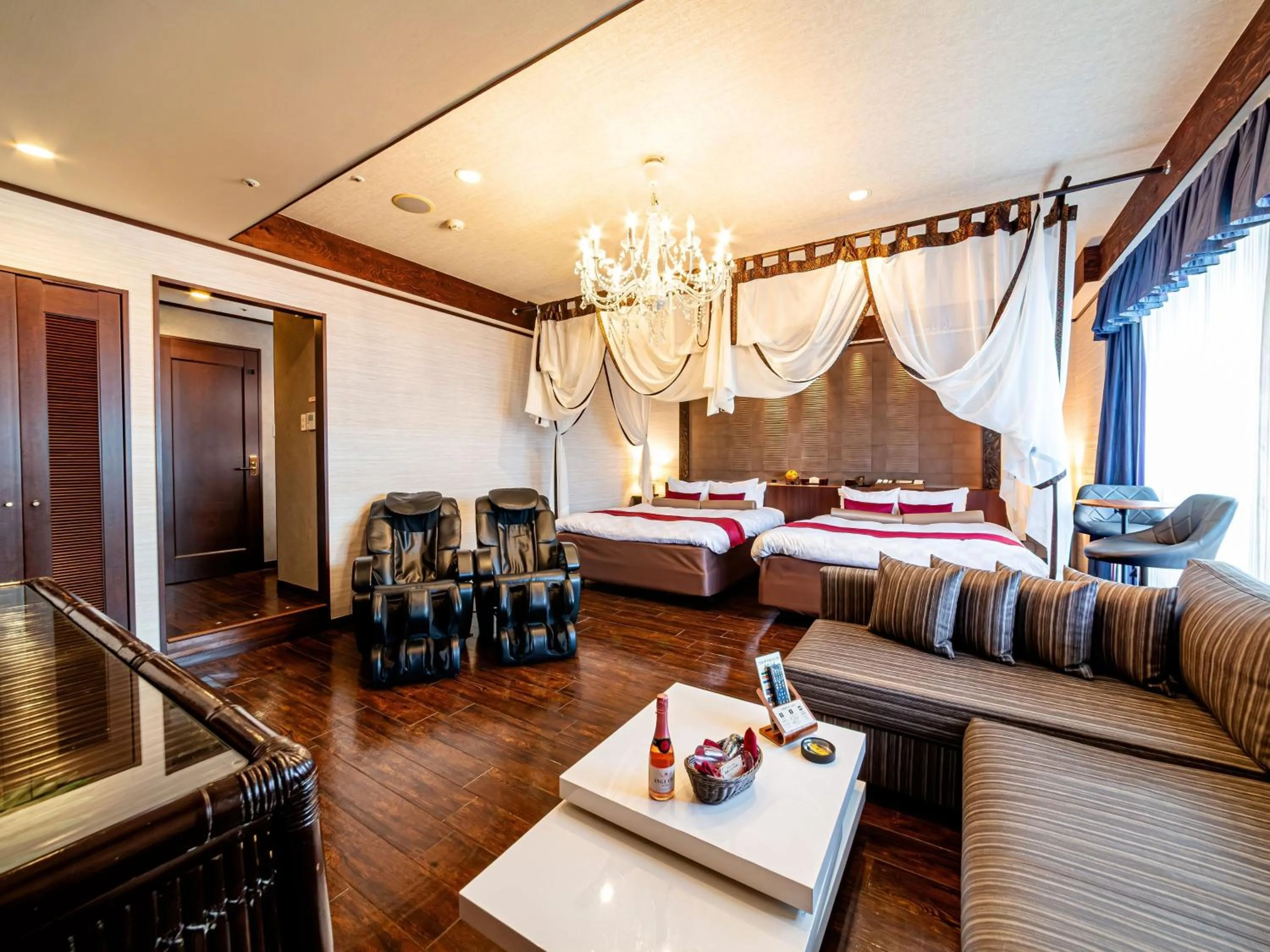 Photo of the whole room, Bed in Hotel Balian Resort Shinjuku Honten