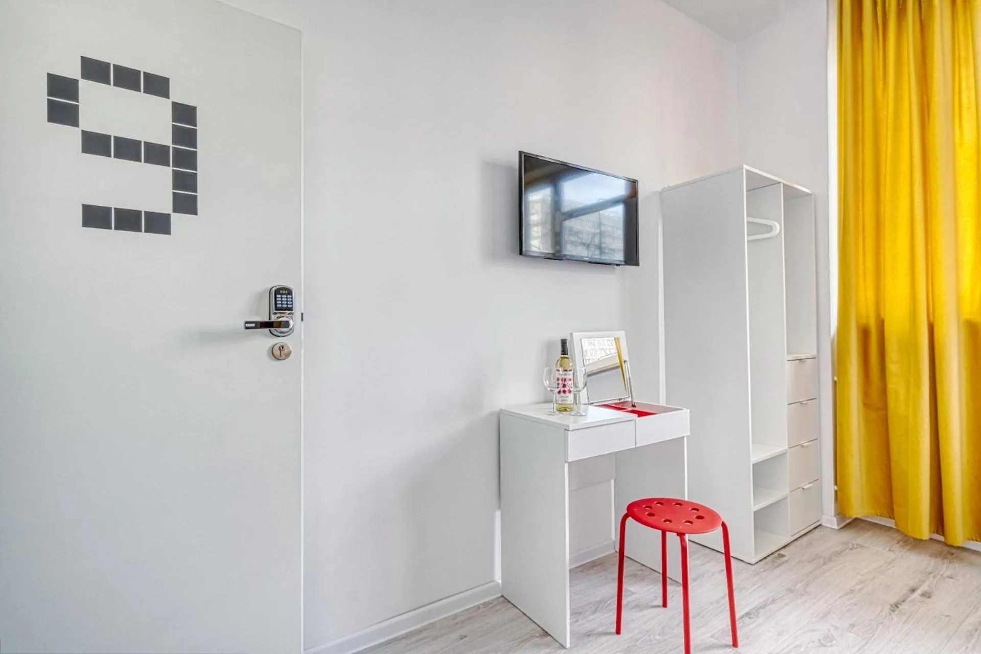 TV and multimedia in Level Rooms