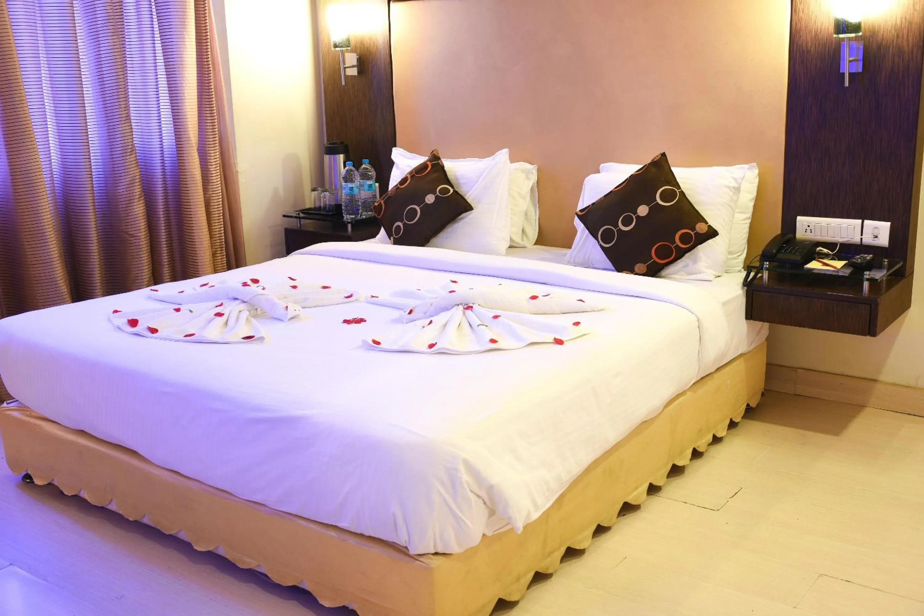 Bedroom in Quality Inn Residency