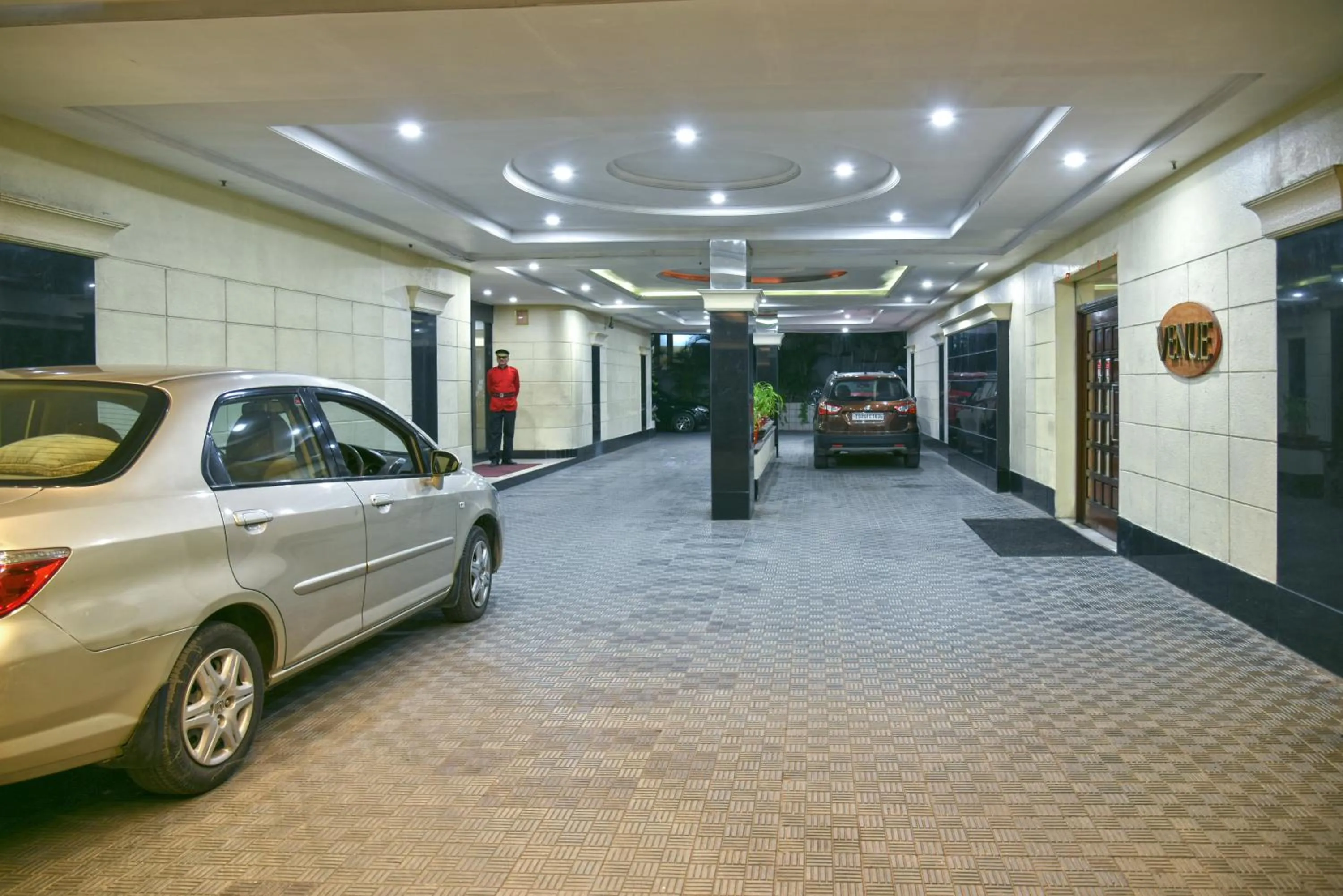 Facade/entrance in Quality Inn Residency