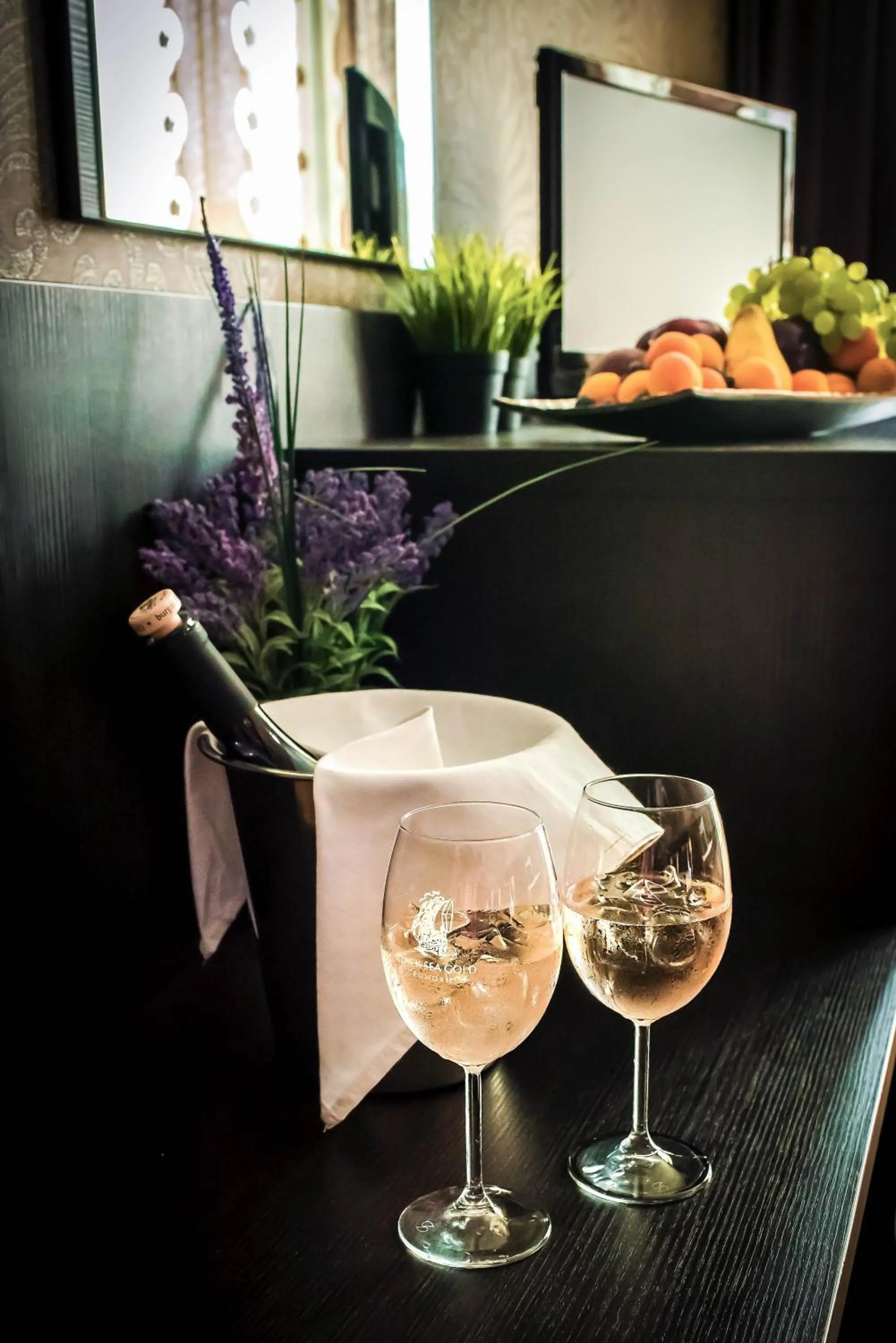 TV and multimedia in Central Plaza