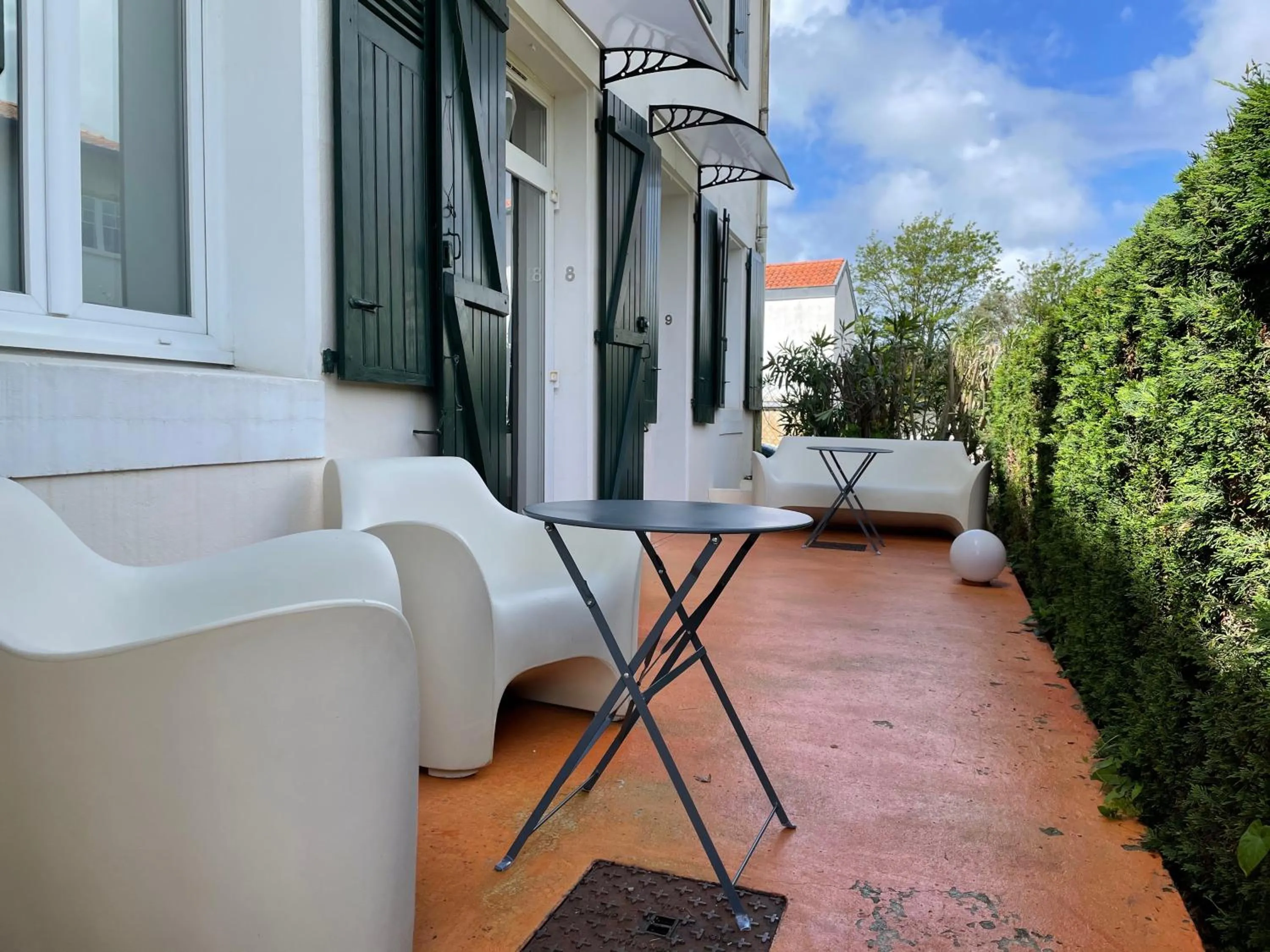 Patio in Hôtel Mirano