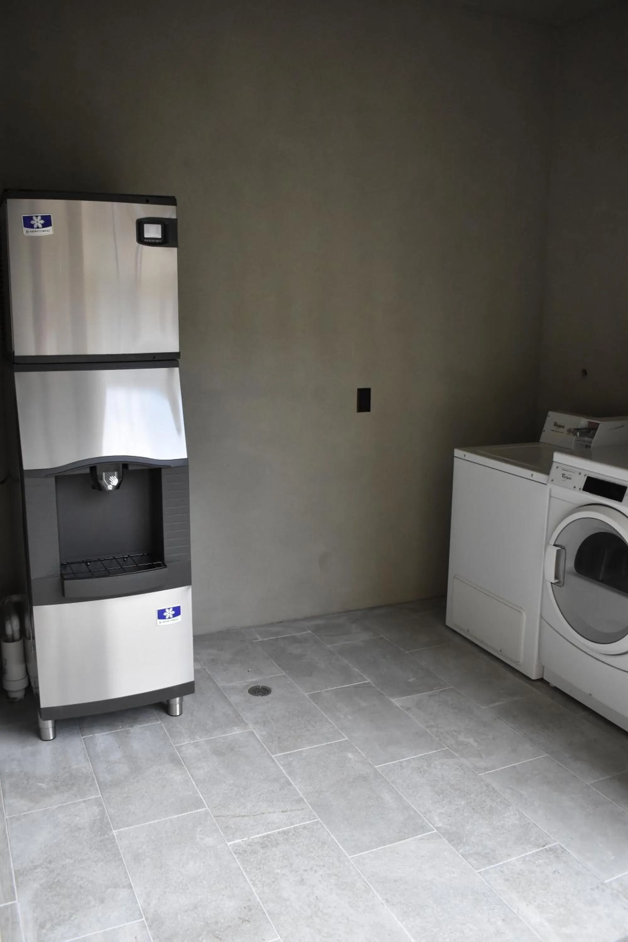 Area and facilities in Days Inn & Suites by Wyndham Downtown/University of Houston