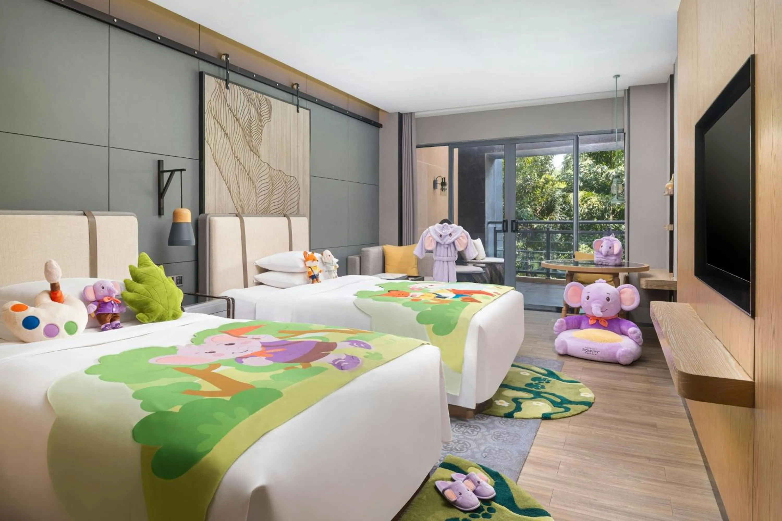 Bedroom, Bed in Renaissance Xiamen Hotel