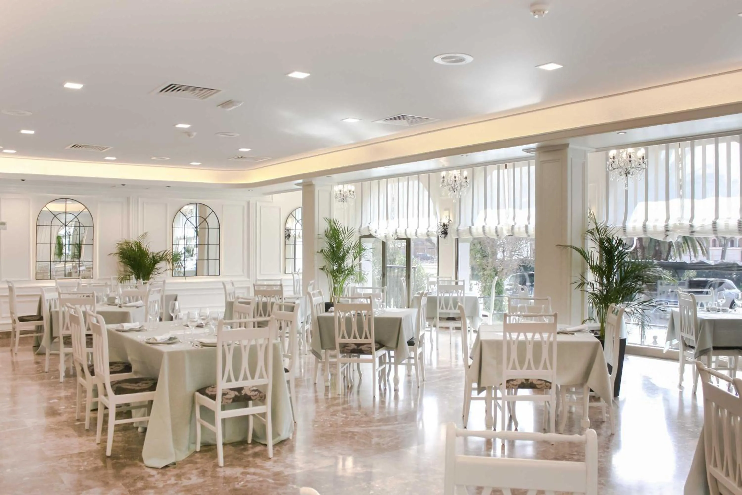 Restaurant/places to eat in Hotel Castilla Torrijos