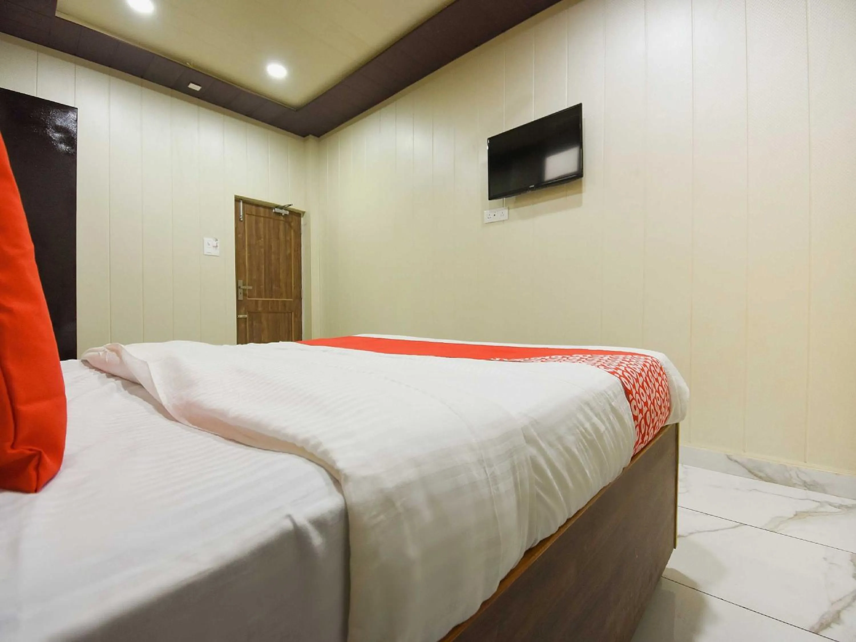 Bedroom, Bed in Hotel O New Delhi