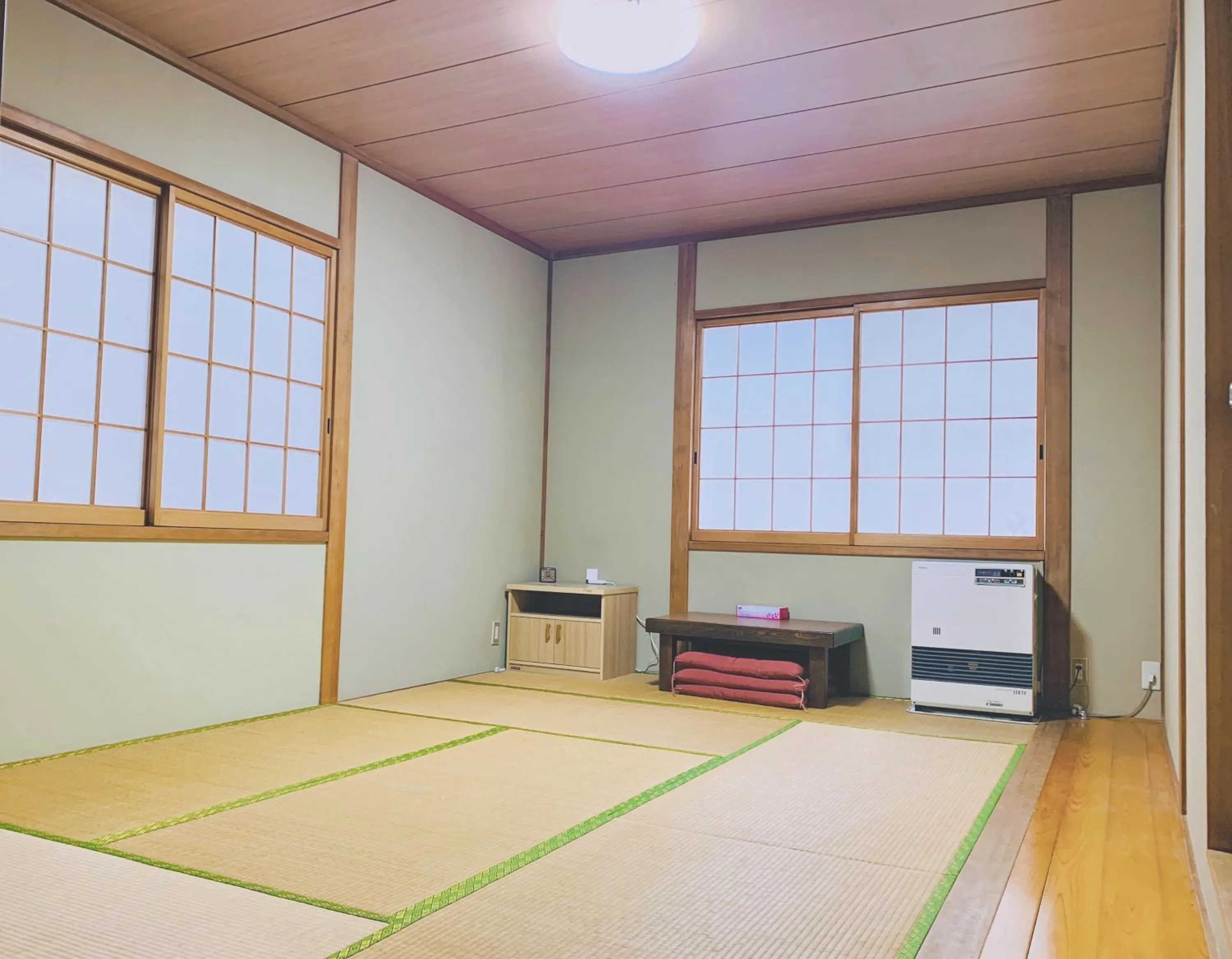 Bed in Snow Elephant