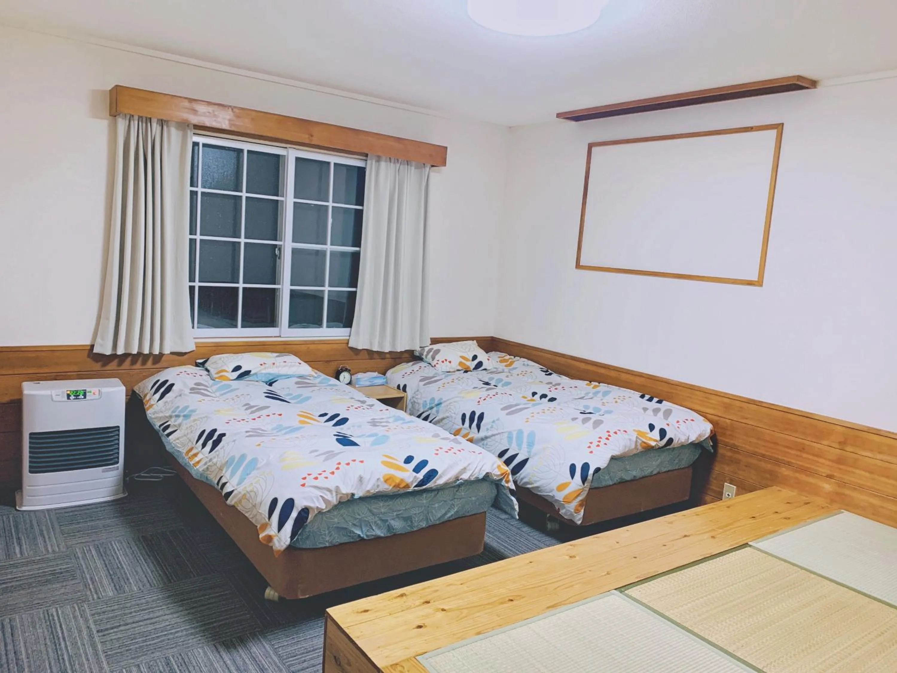 Bedroom, Bed in Snow Elephant