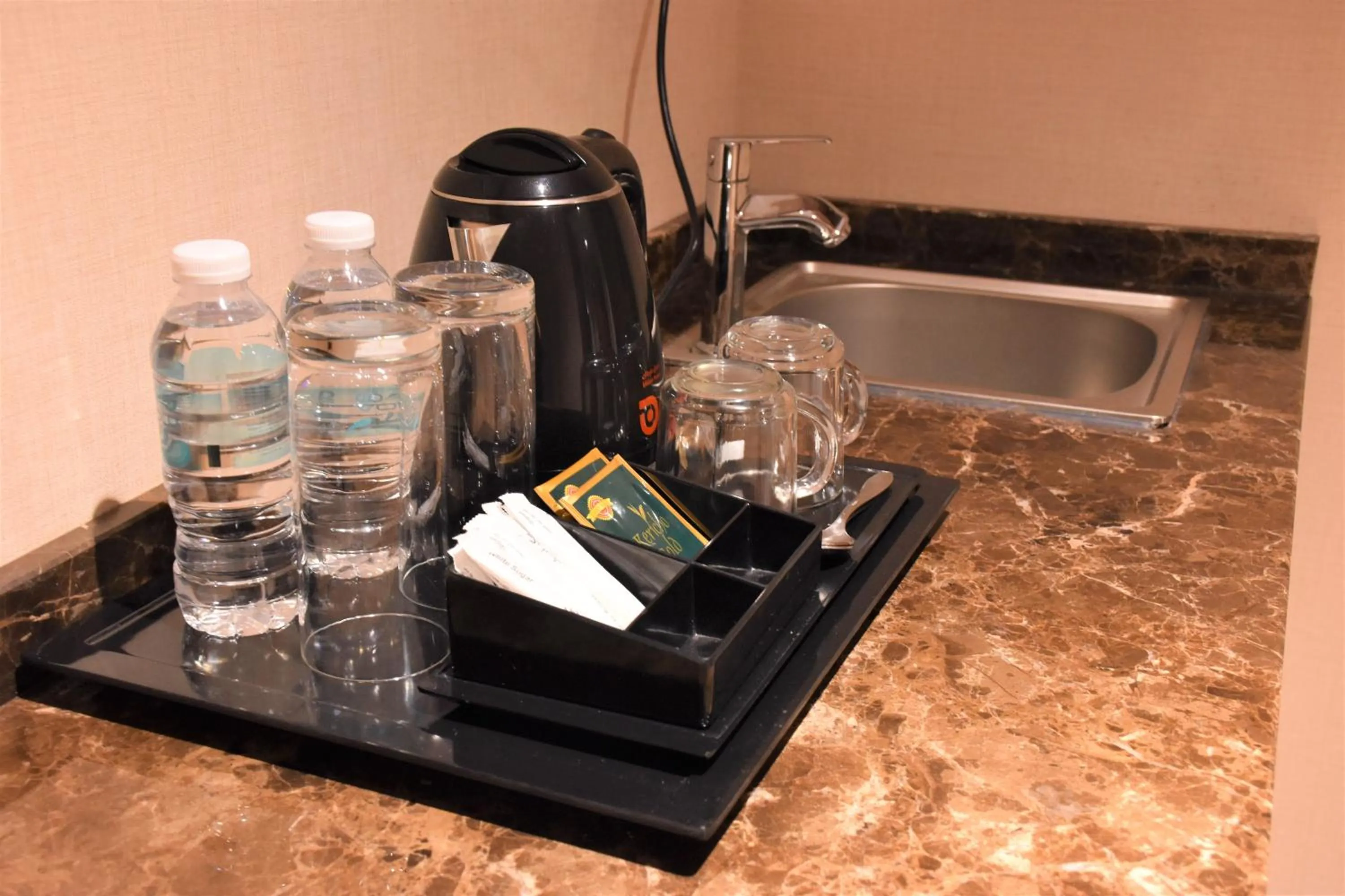 Coffee/tea facilities in Midan Hotel & Suites Al Aziziya