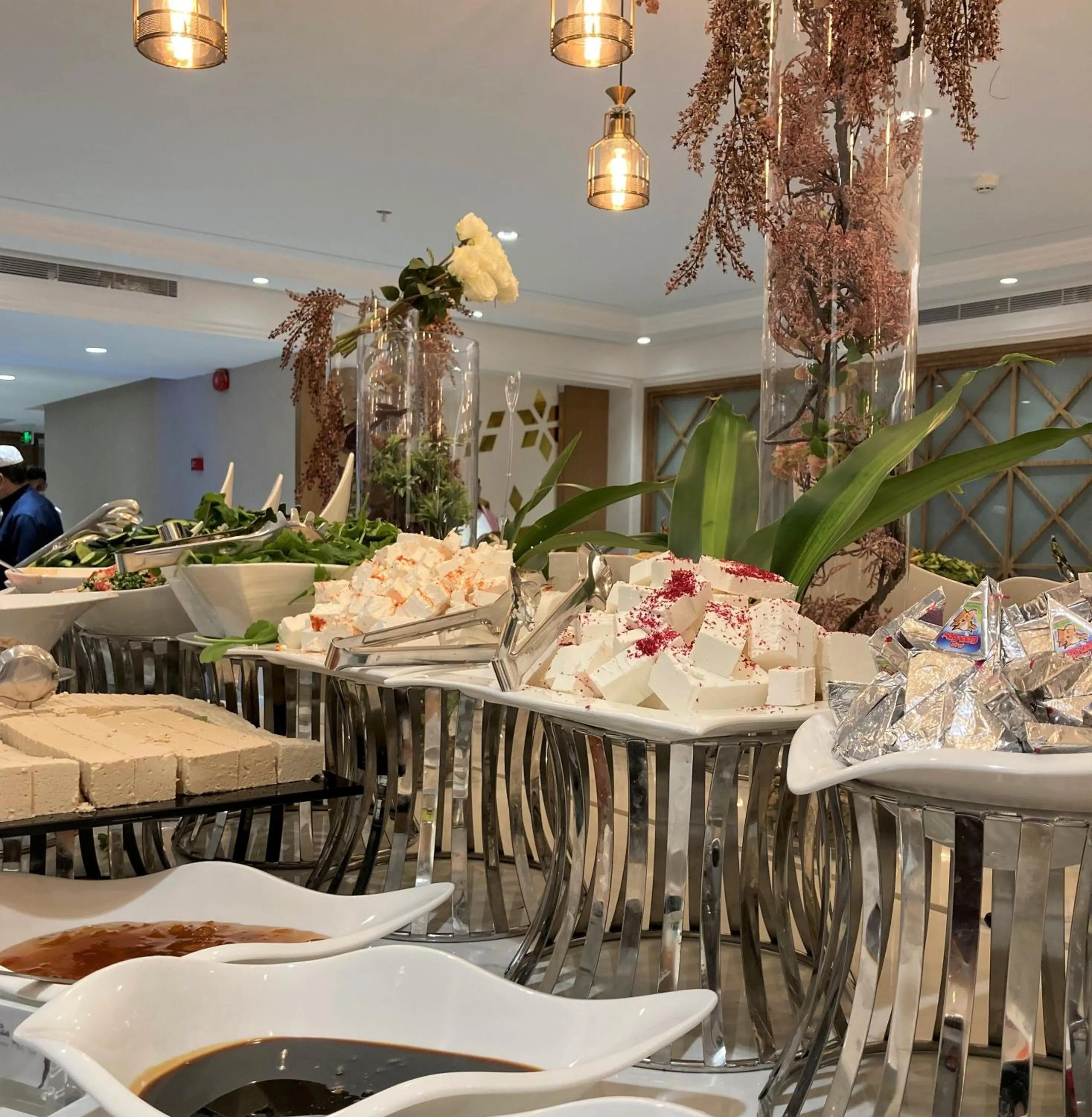 Food and drinks in Midan Hotel & Suites Al Aziziya