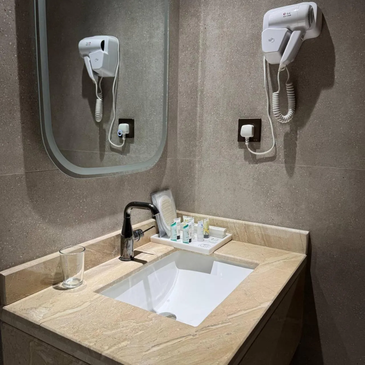 Midan Hotel & Suites Al Aziziya