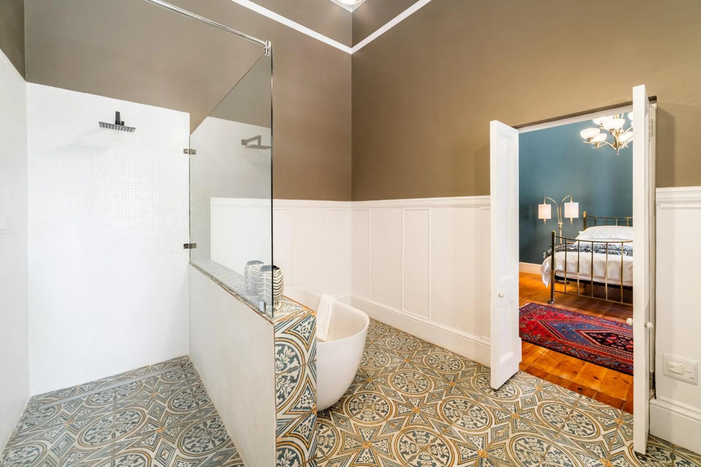 Bed in Welgeluk Feather Palace