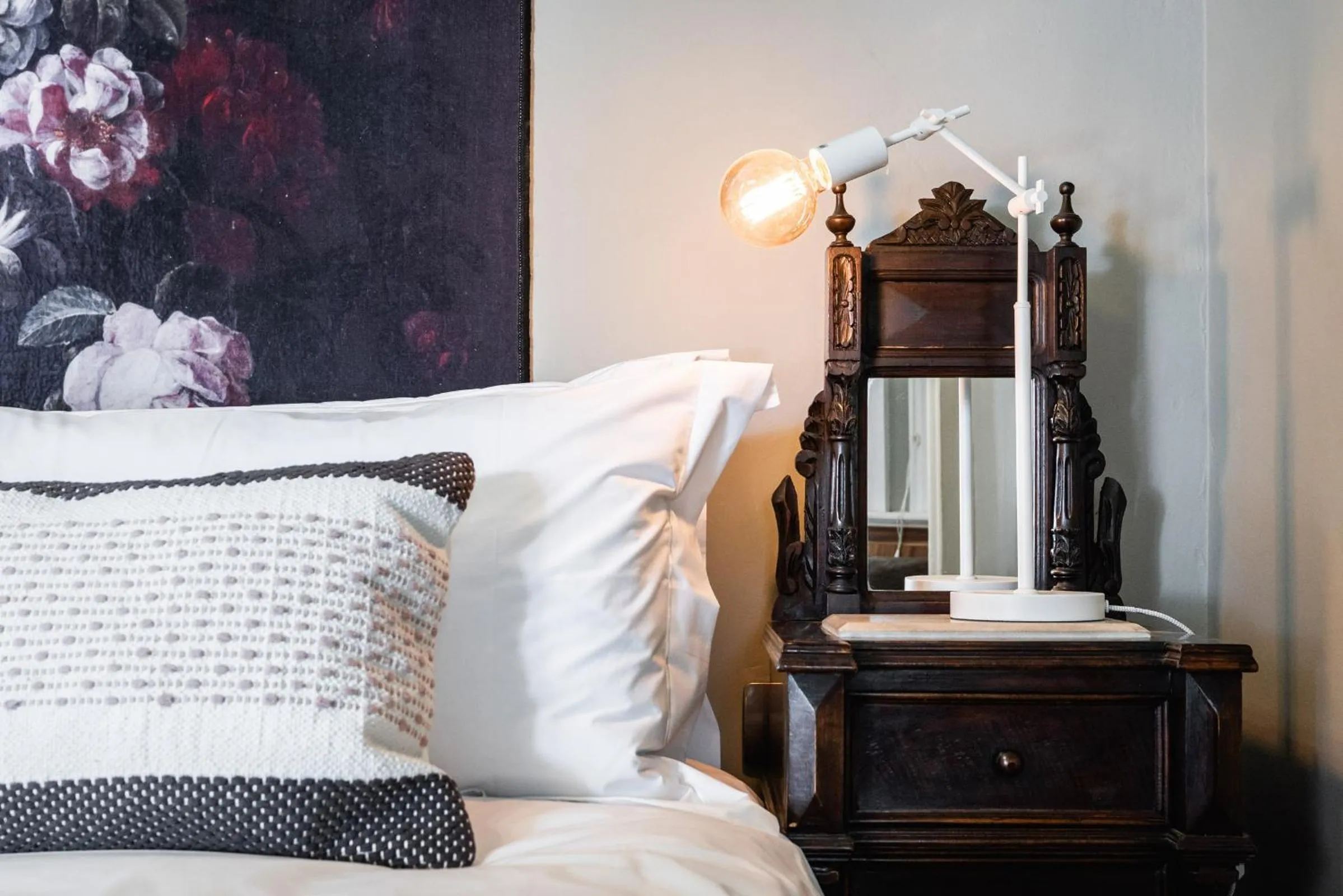 Bed in Welgeluk Feather Palace