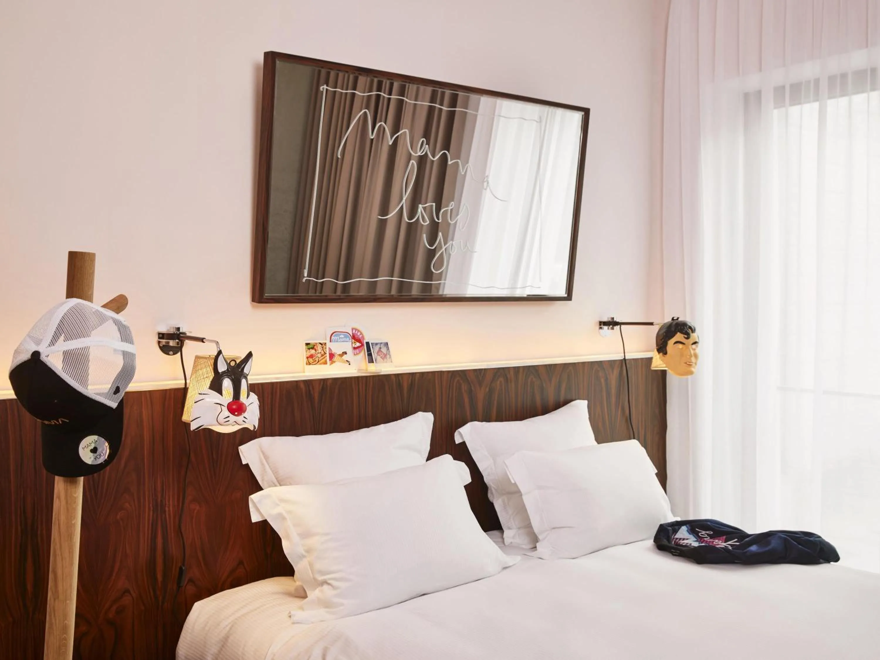 Property building, Bed in Mama Shelter Luxembourg