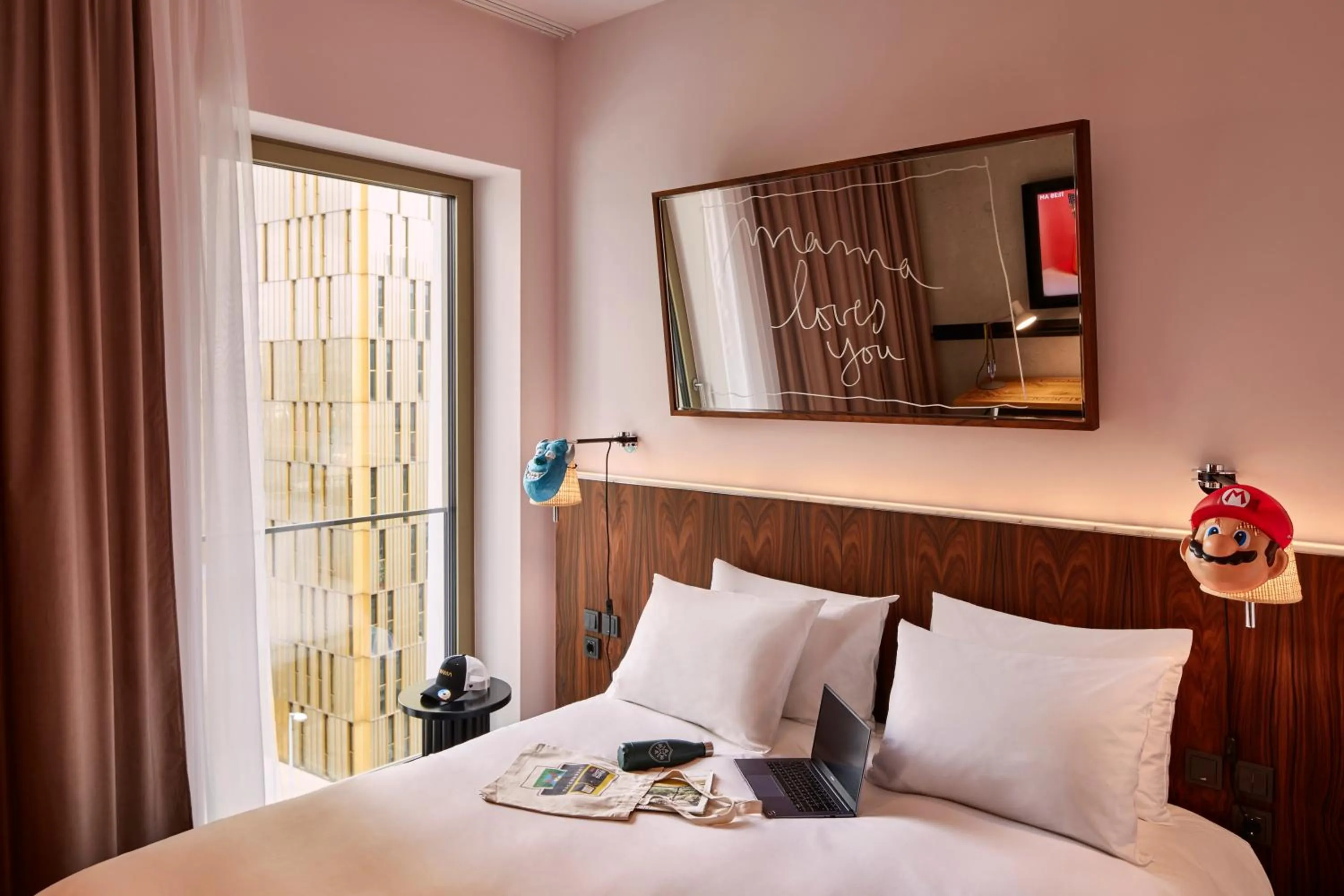 Bed in Mama Shelter Luxembourg