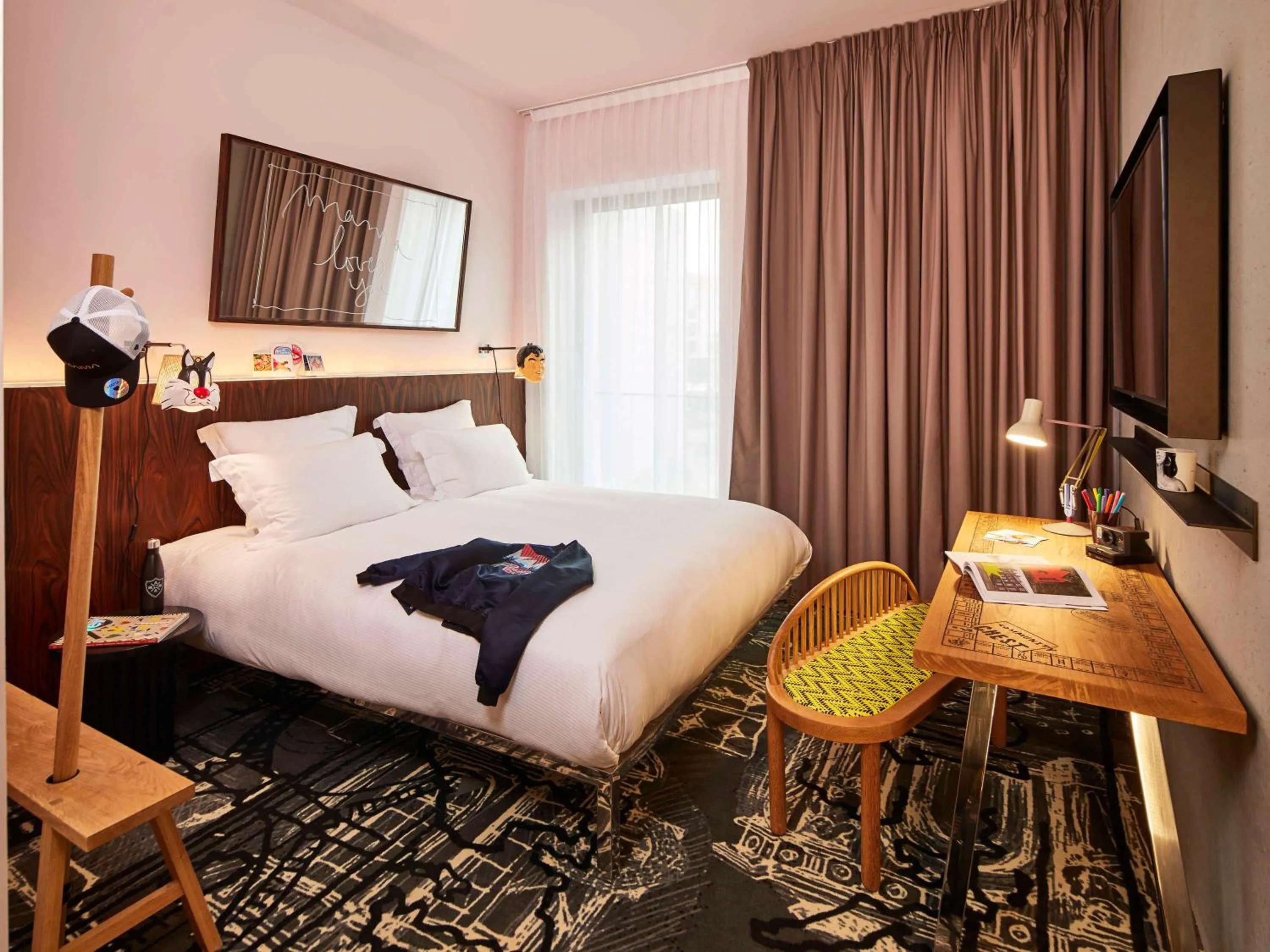 Property building, Bed in Mama Shelter Luxembourg