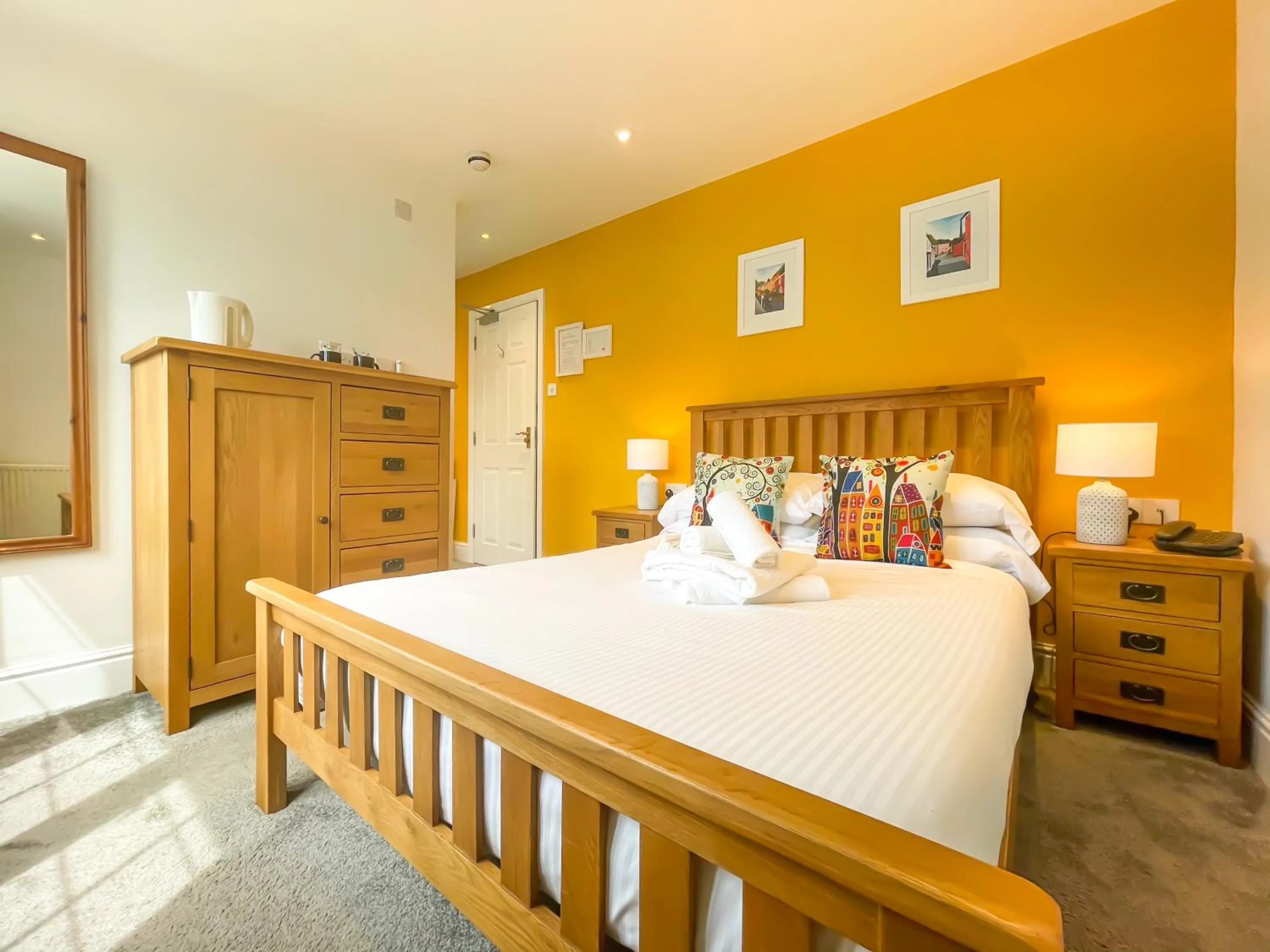 Bedroom, Bed in Driftwood Spars