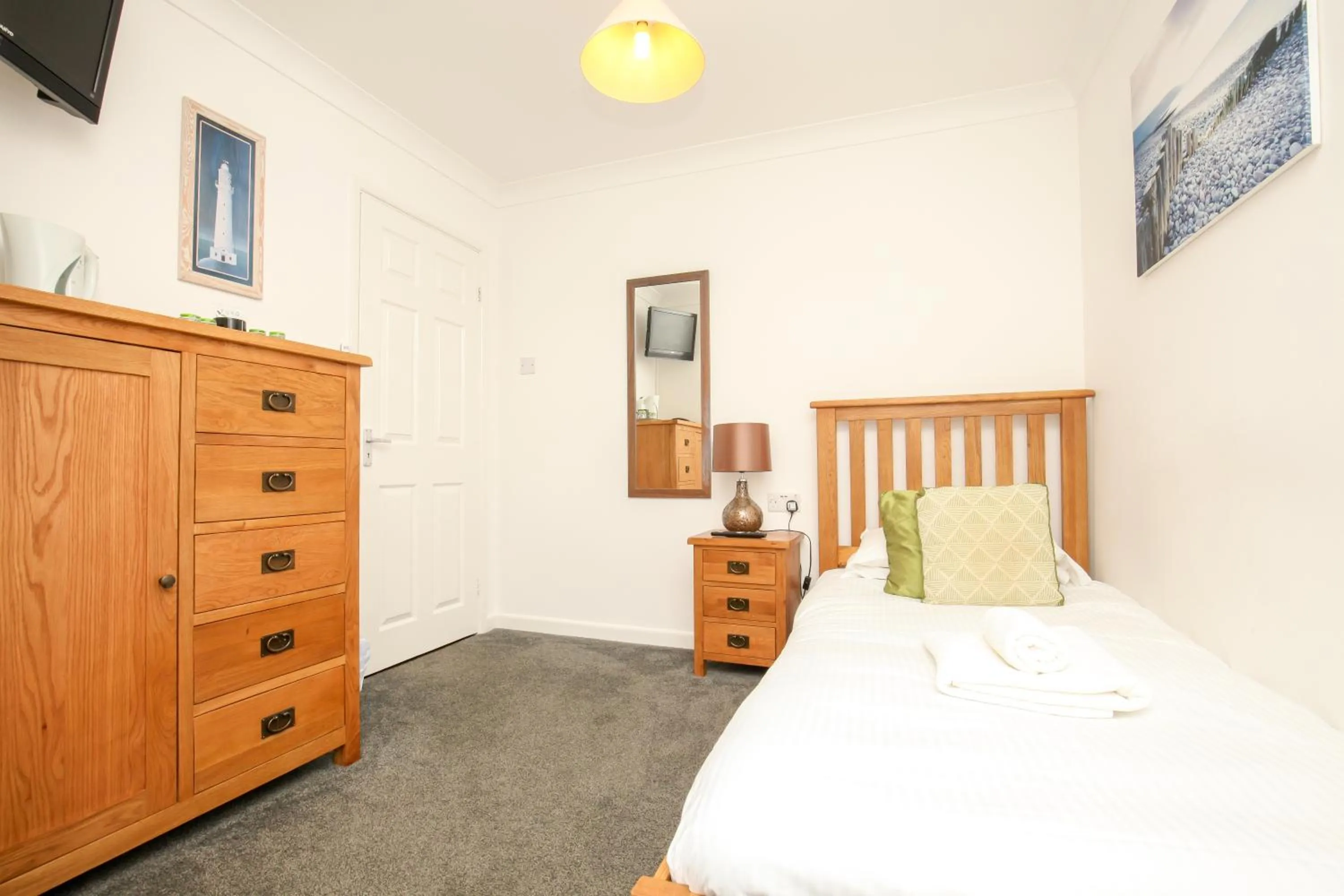 Single Room - single occupancy in Driftwood Spars