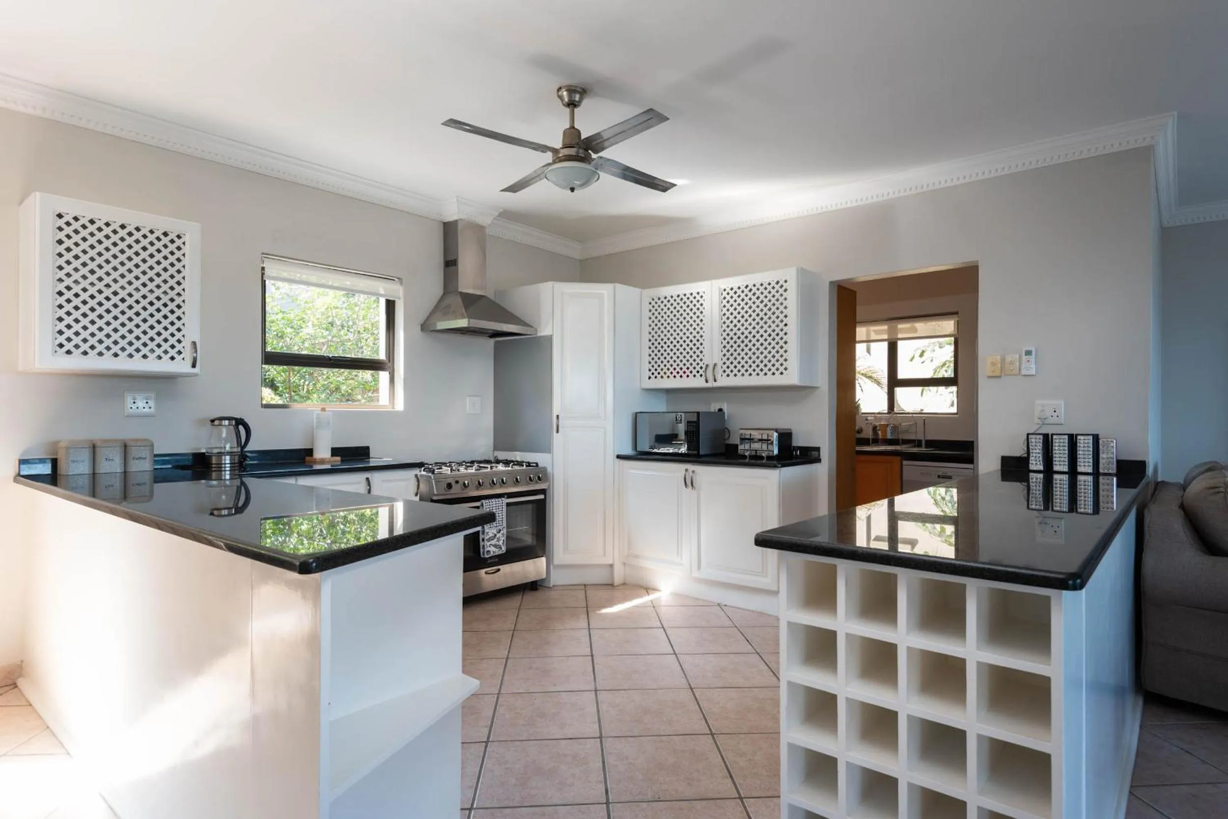 Shangri-La 6 Bedroom Ballito Beachfront KBW1