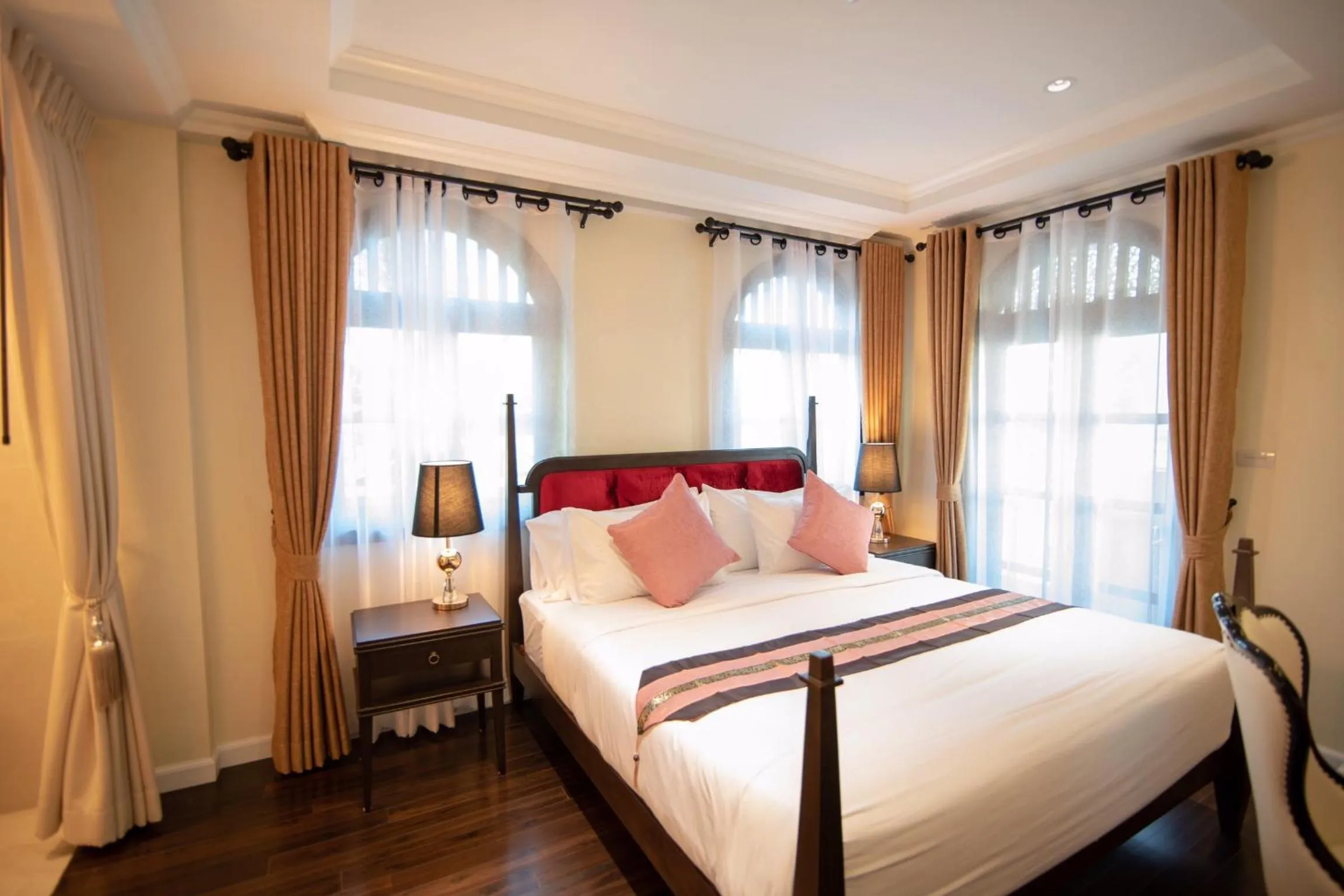 Bed in Nanta Glam CM Hotel & Residences