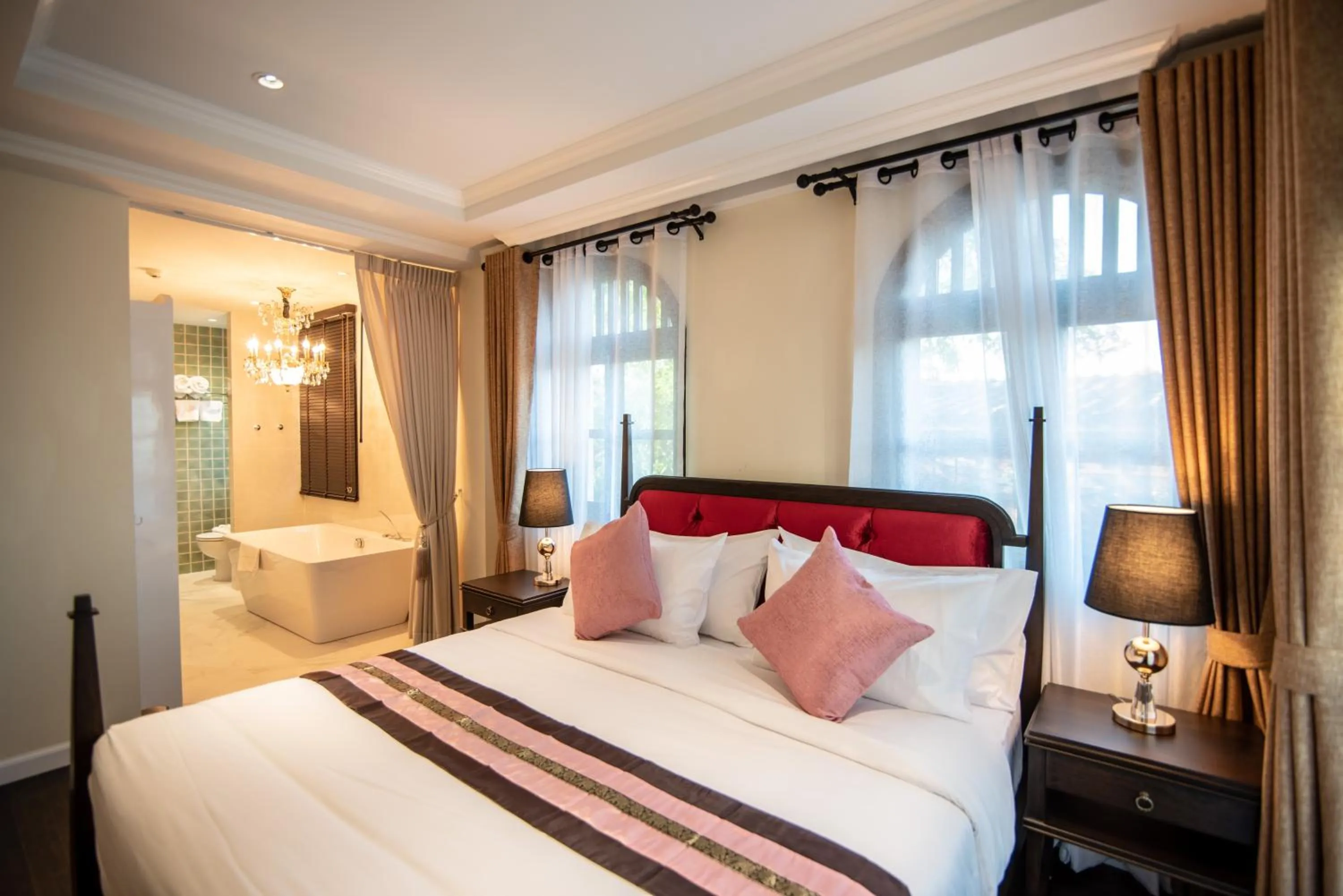 Bed in Nanta Glam CM Hotel & Residences