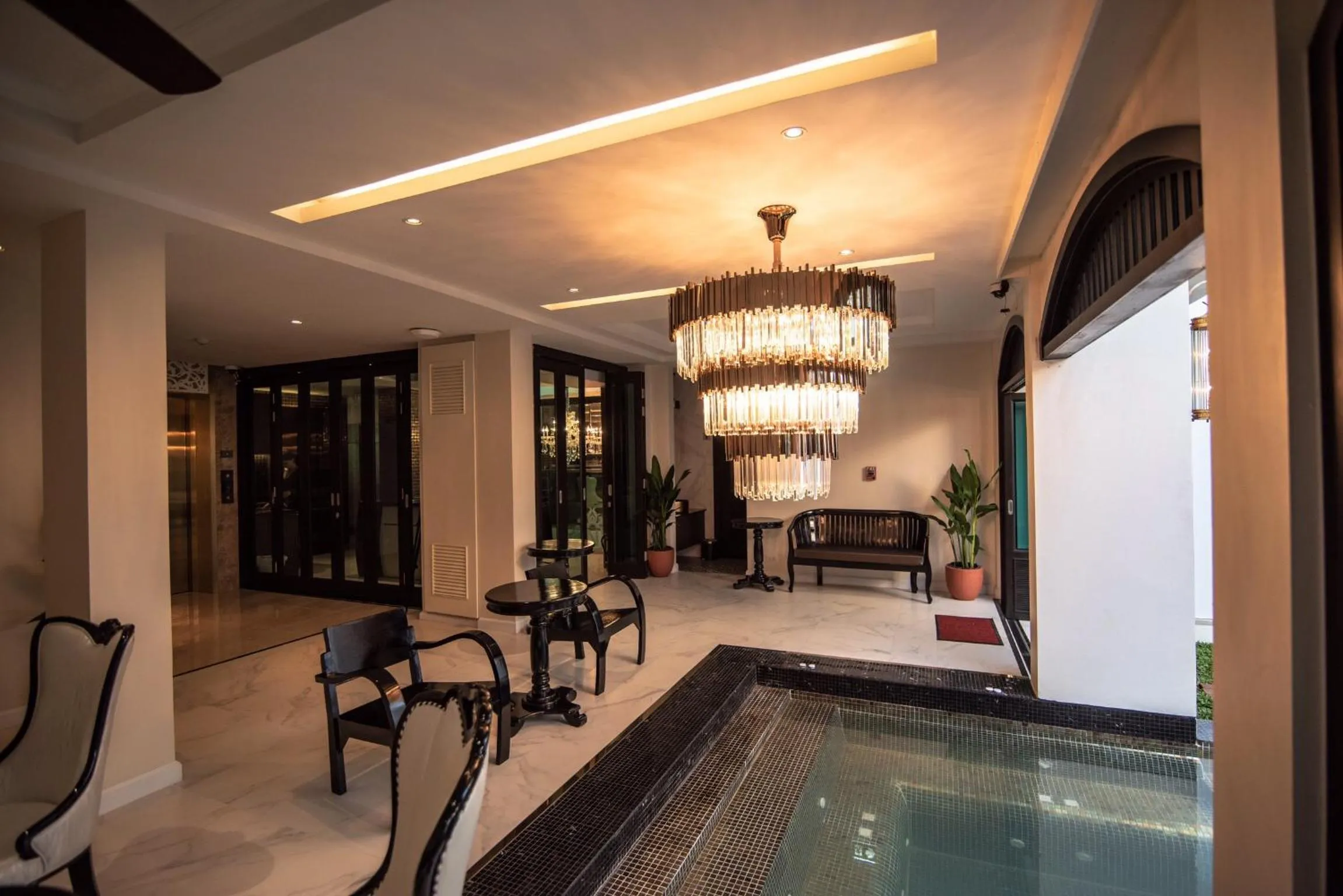 Nanta Glam CM Hotel & Residences