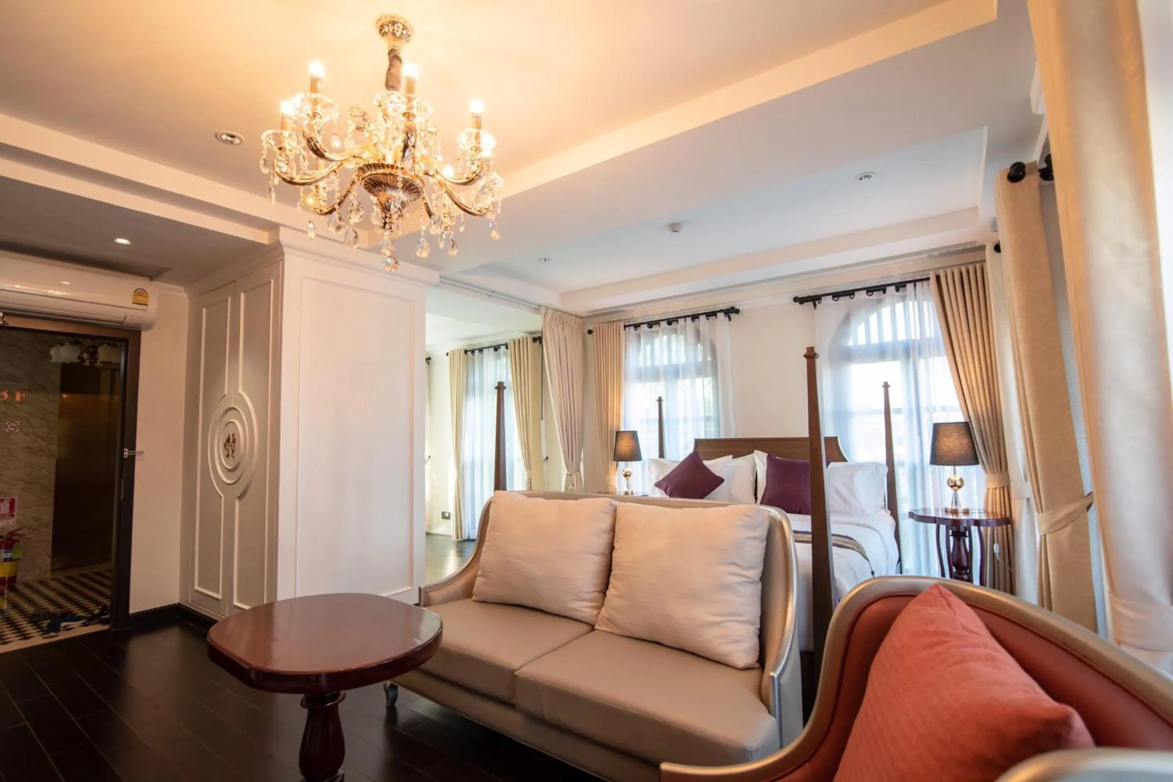 Photo of the whole room in Nanta Glam CM Hotel & Residences