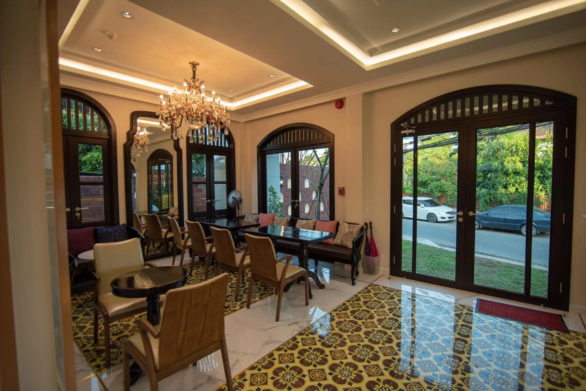 Nanta Glam CM Hotel & Residences