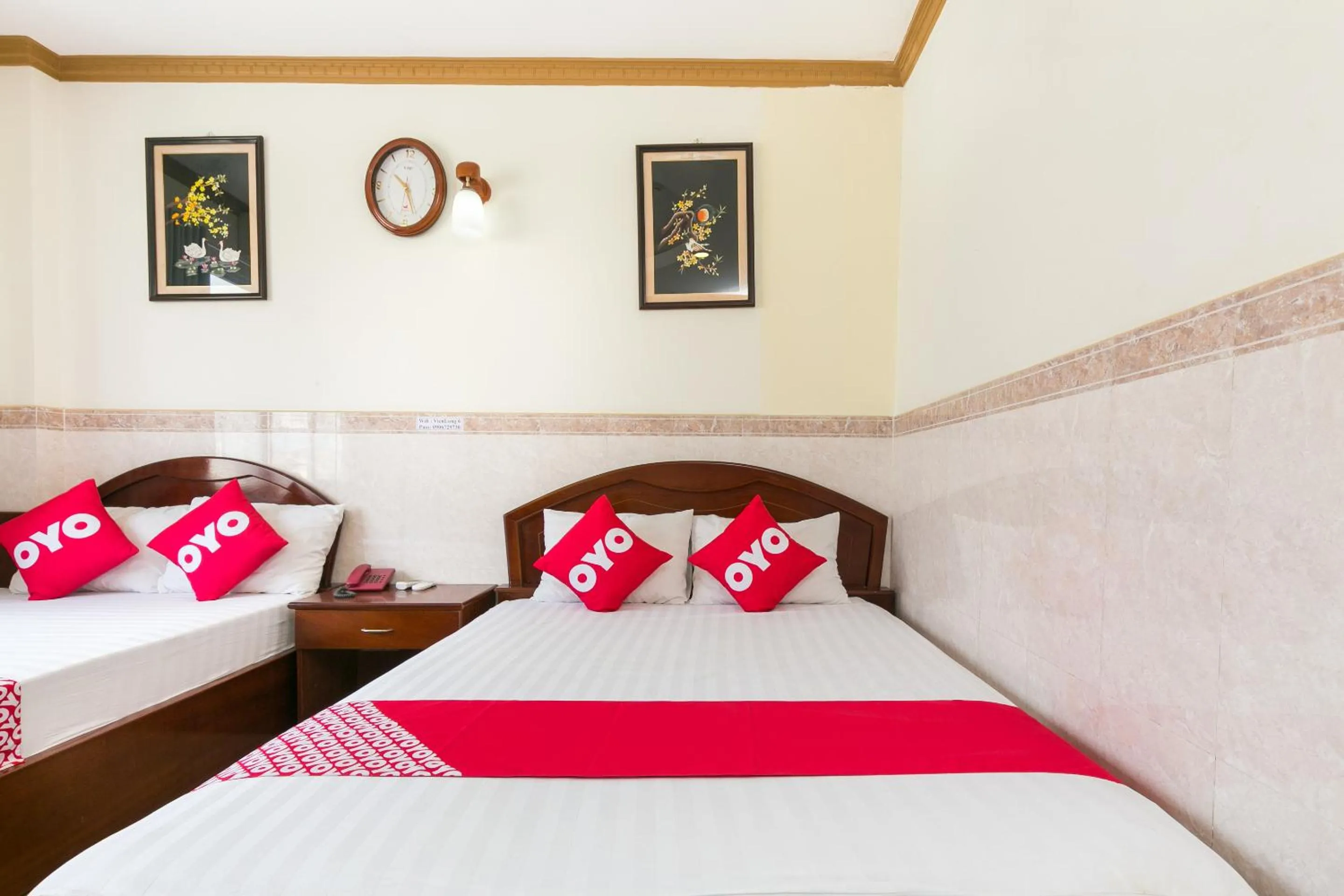 Bedroom, Bed in NGAN HA Hotel