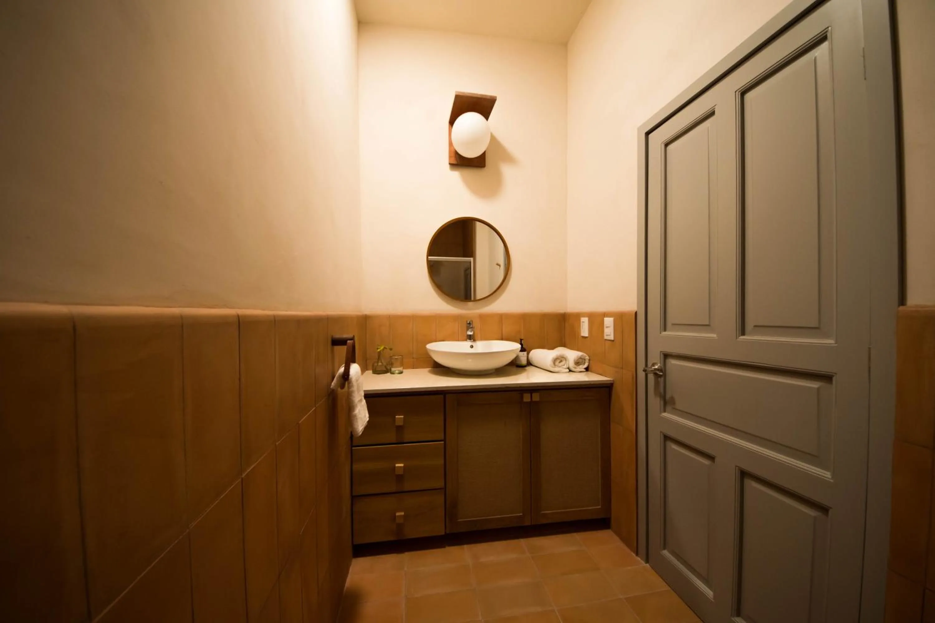 Bathroom in Casa Montore by Barrio Mexico