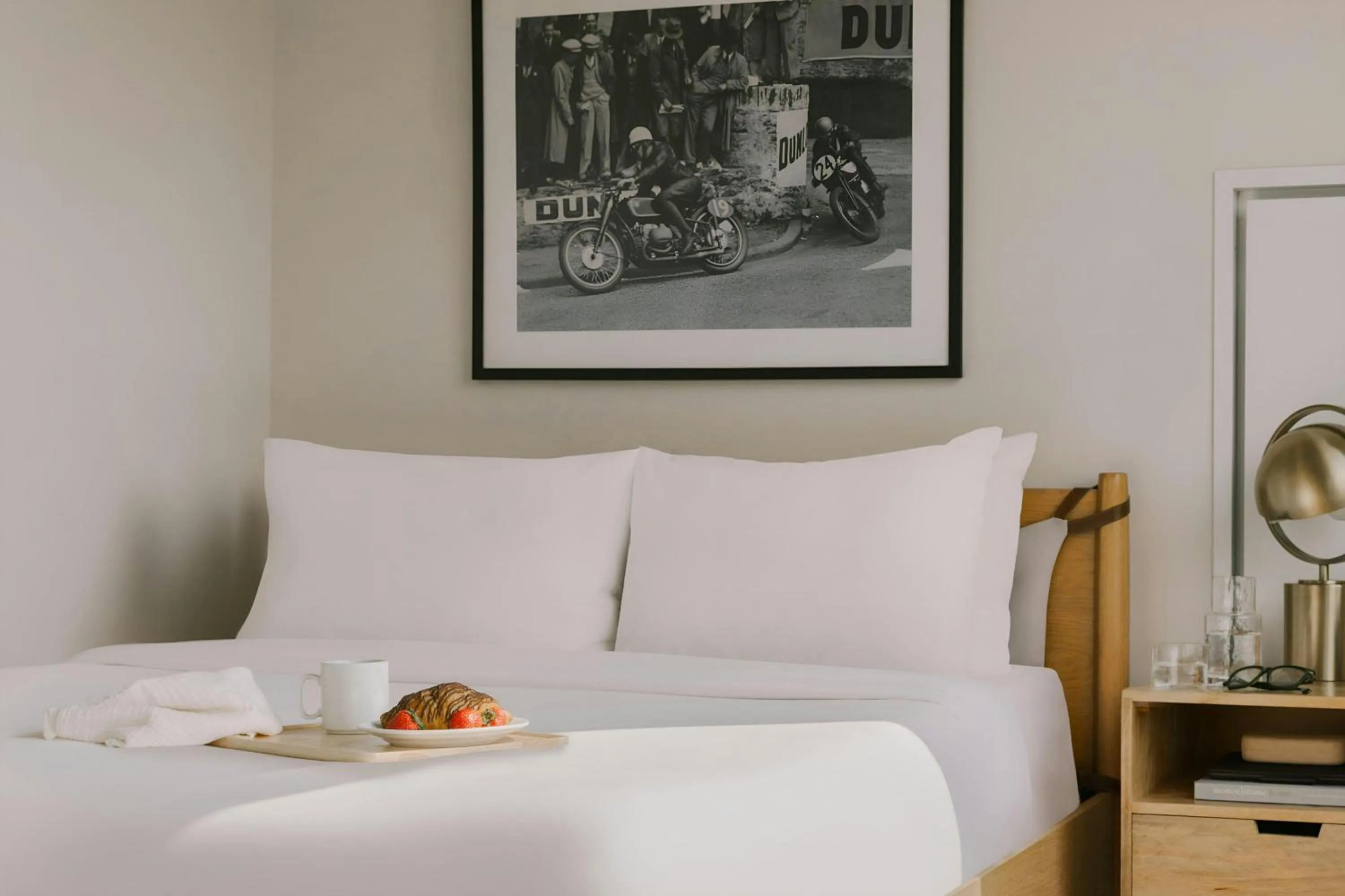 Bedroom, Bed in Sonder by Marriott Bonvoy South Wabash Apartments South Loop