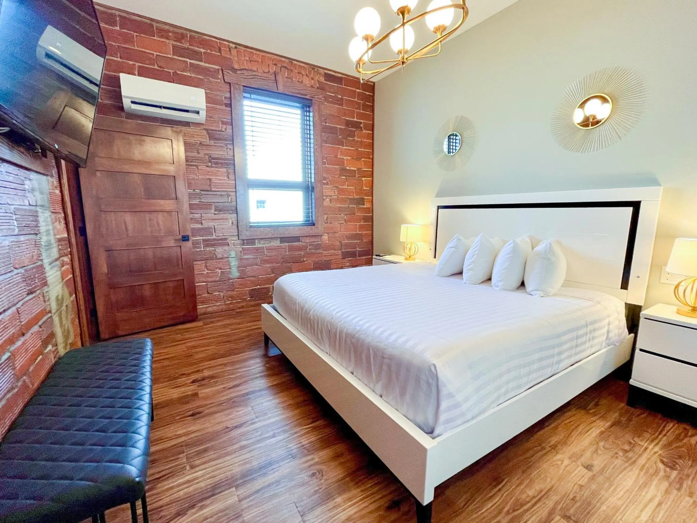 Bedroom, Bed in The Baker Hotel