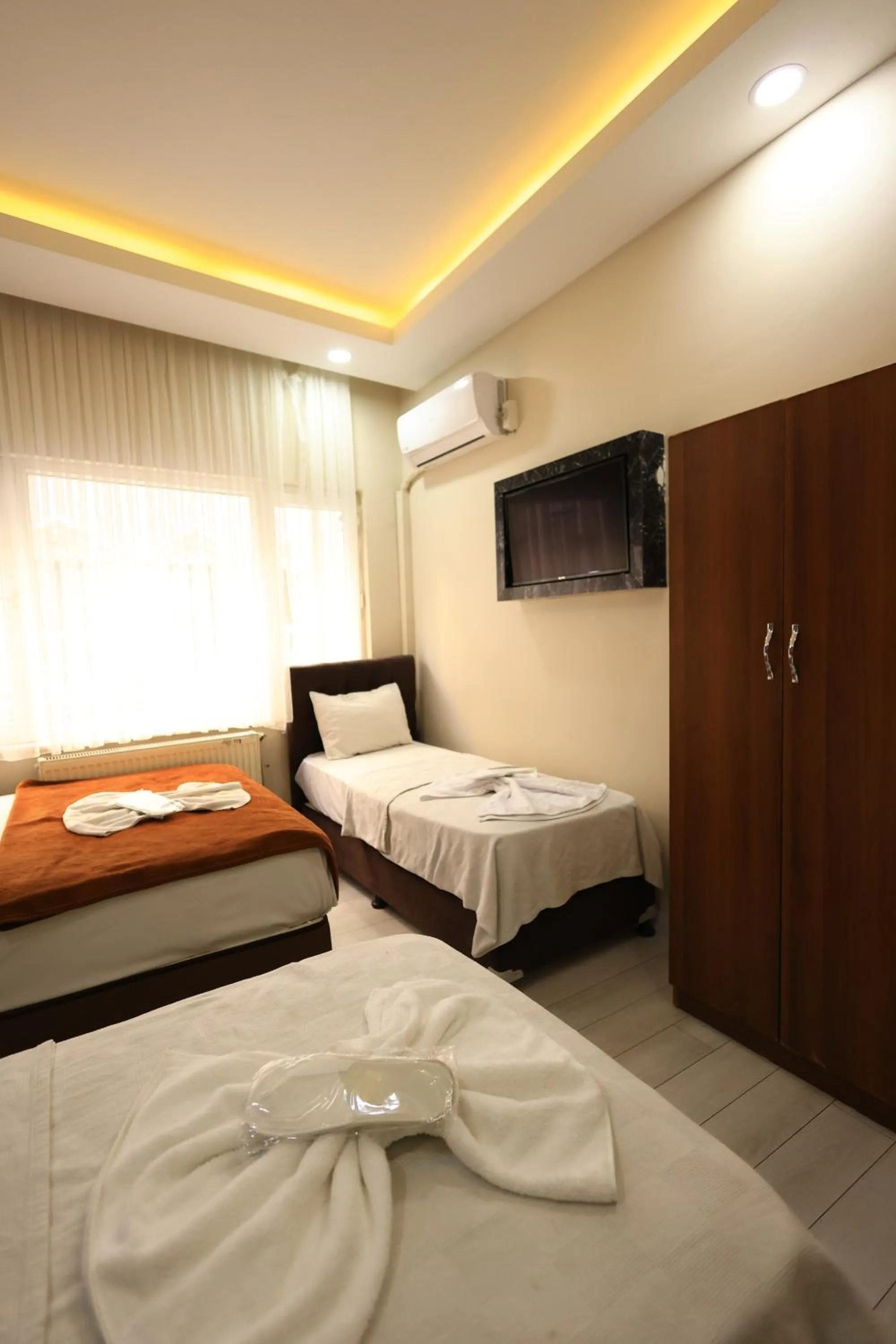 Photo of the whole room in HamzaBey Hotel