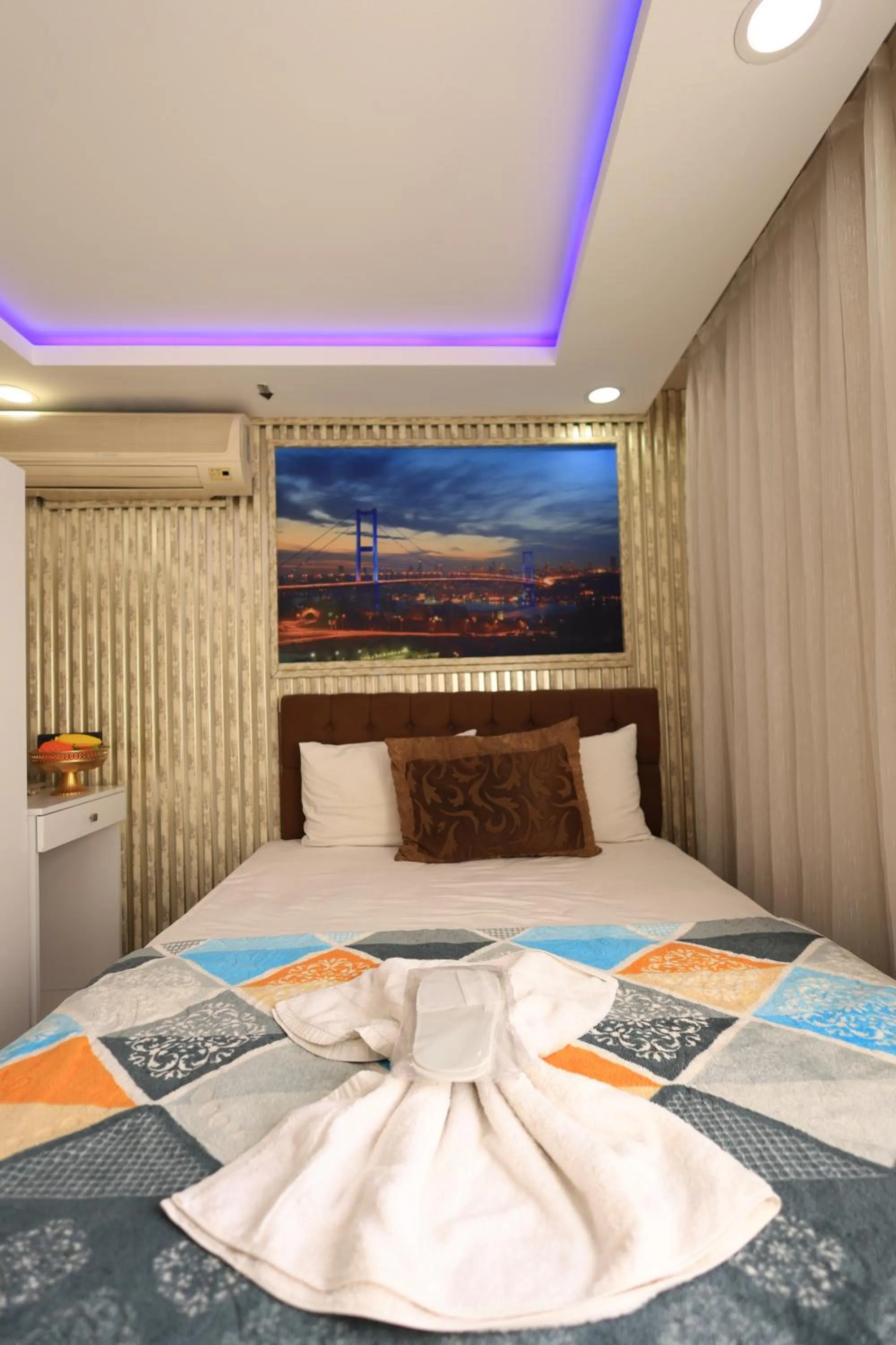 Photo of the whole room in HamzaBey Hotel