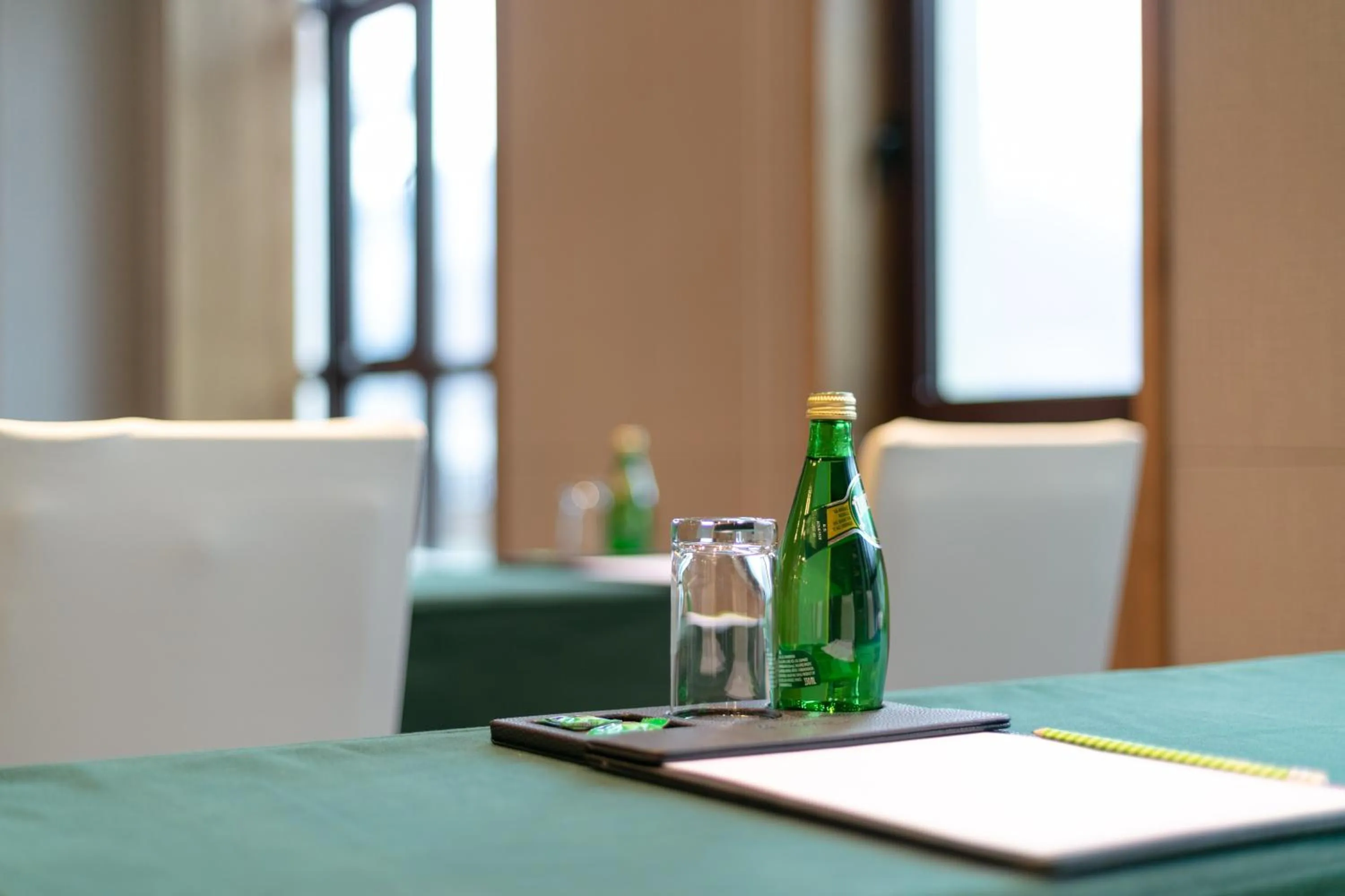 Meeting/conference room in Holiday Inn Jilin Beidahu by IHG