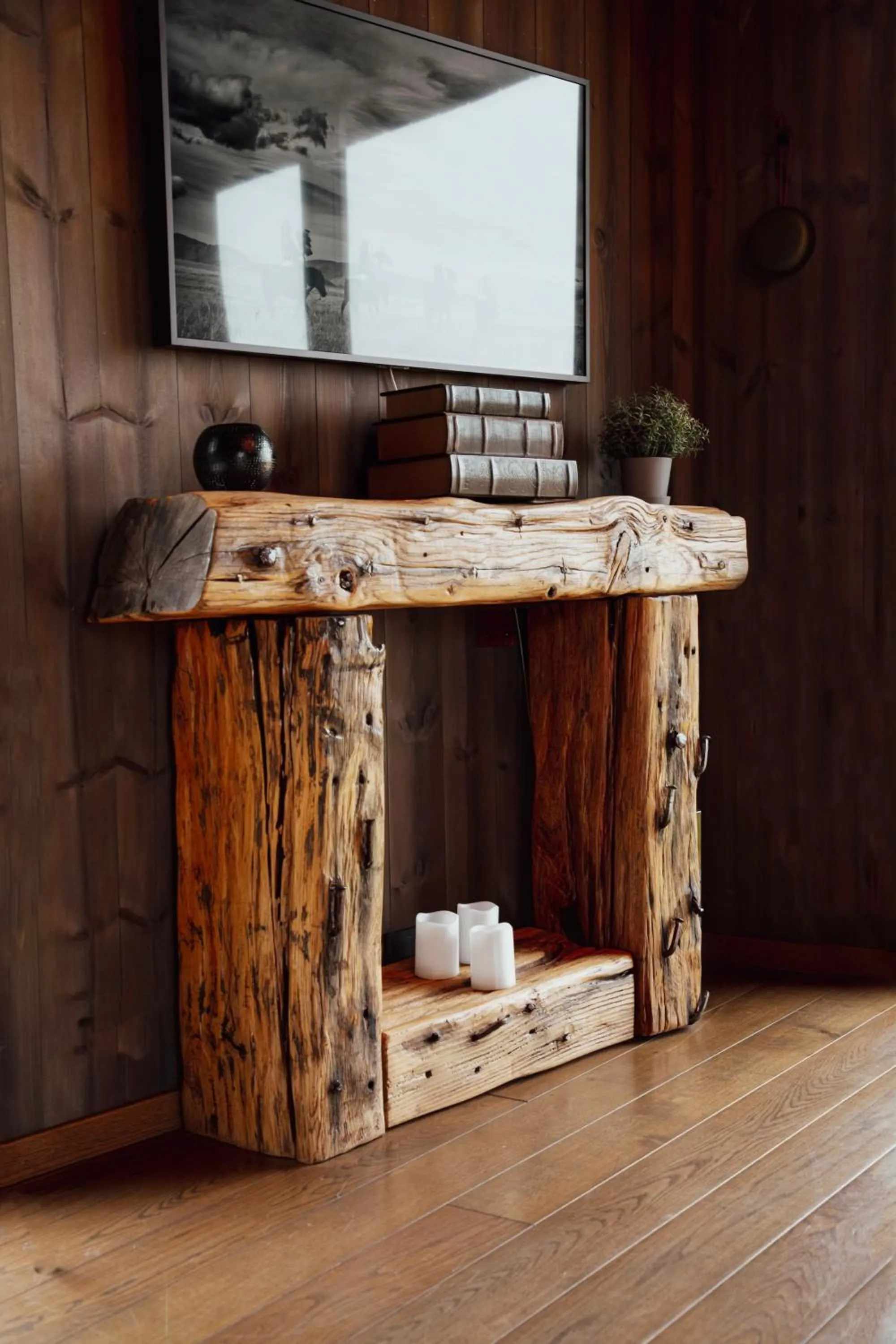 TV and multimedia in Seljalandsfoss Horizons