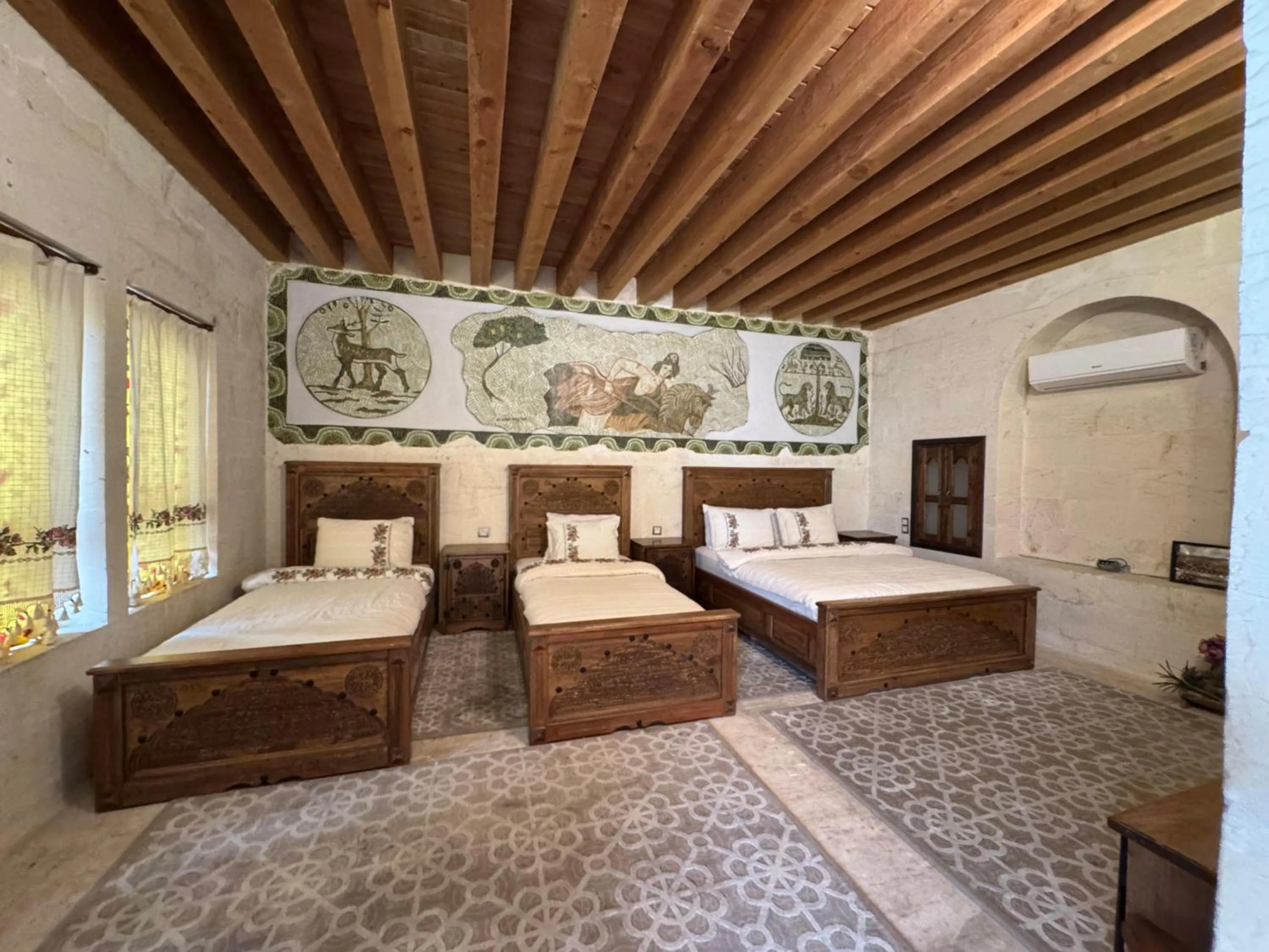 Bed in nahrin hote & art