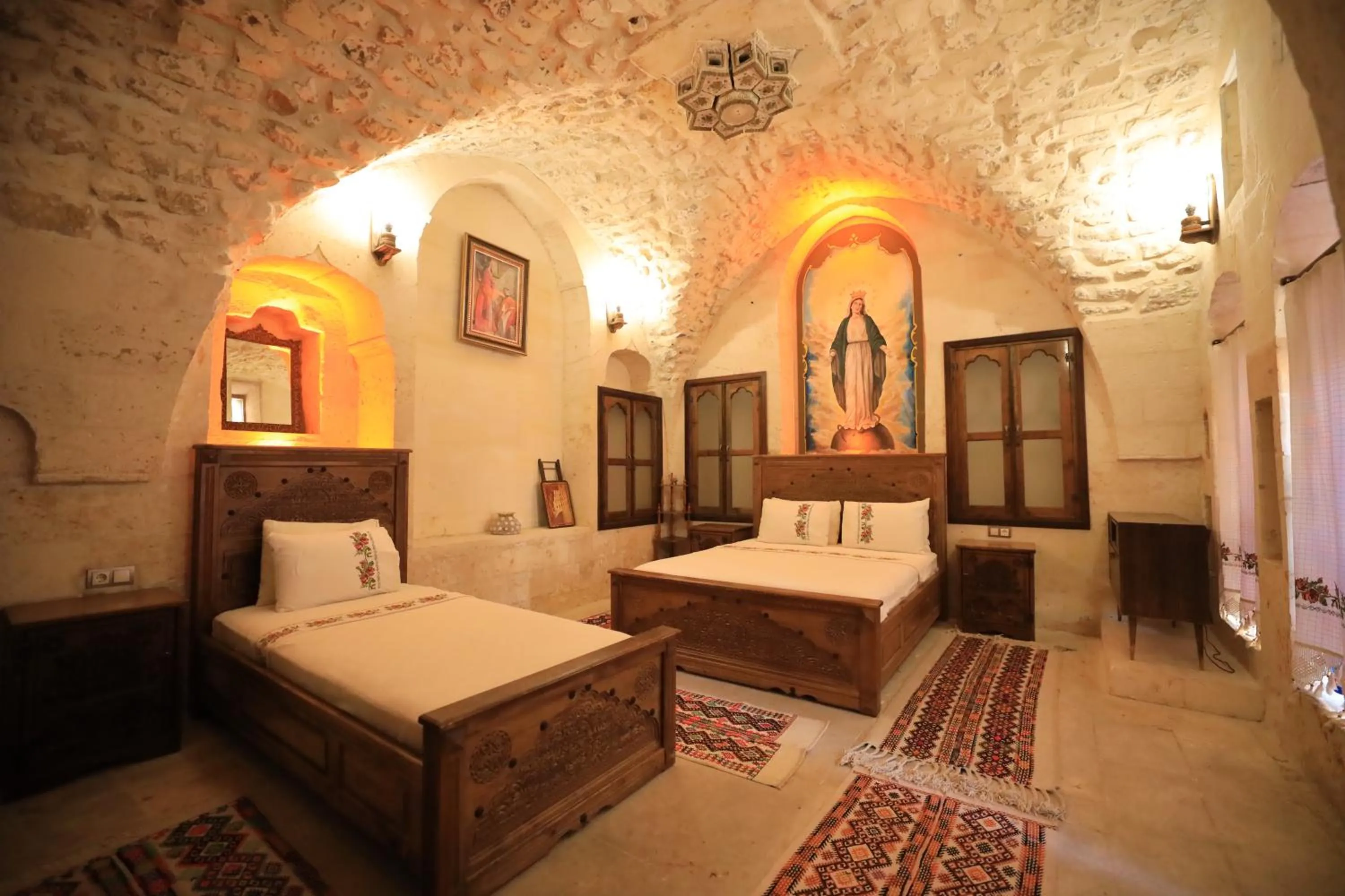 Bed in nahrin hote & art