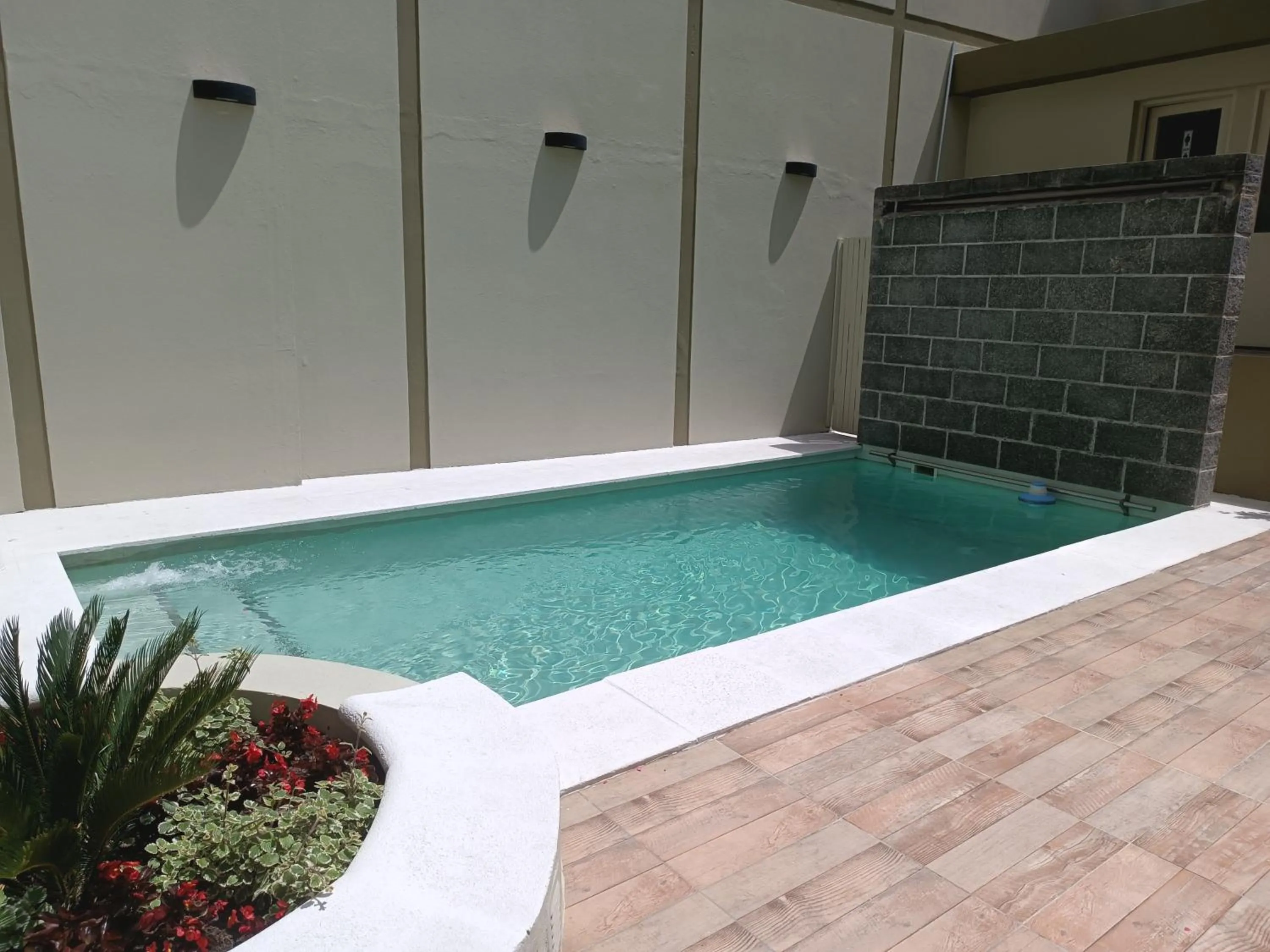 Swimming pool in Ayres Apartments Recoleta - Uriburu 1756