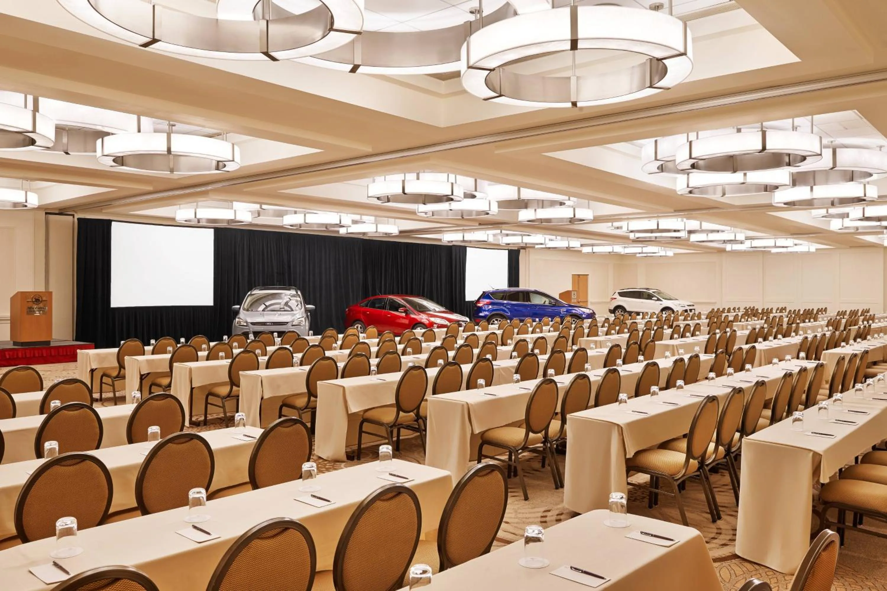 Meeting/conference room in Sheraton Detroit Novi