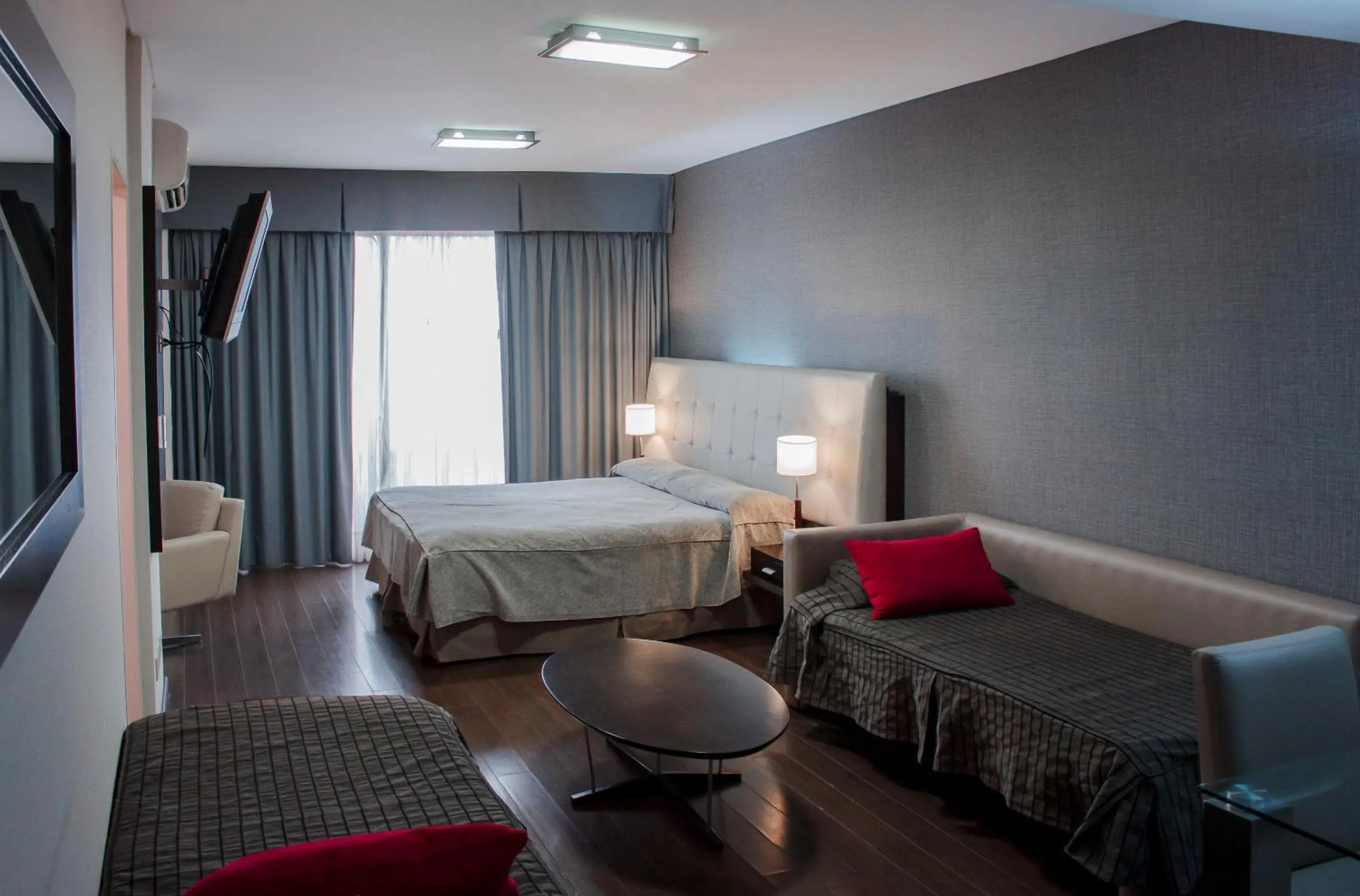 Photo of the whole room, Bed in Ayres Apartments Recoleta - Guido 1980