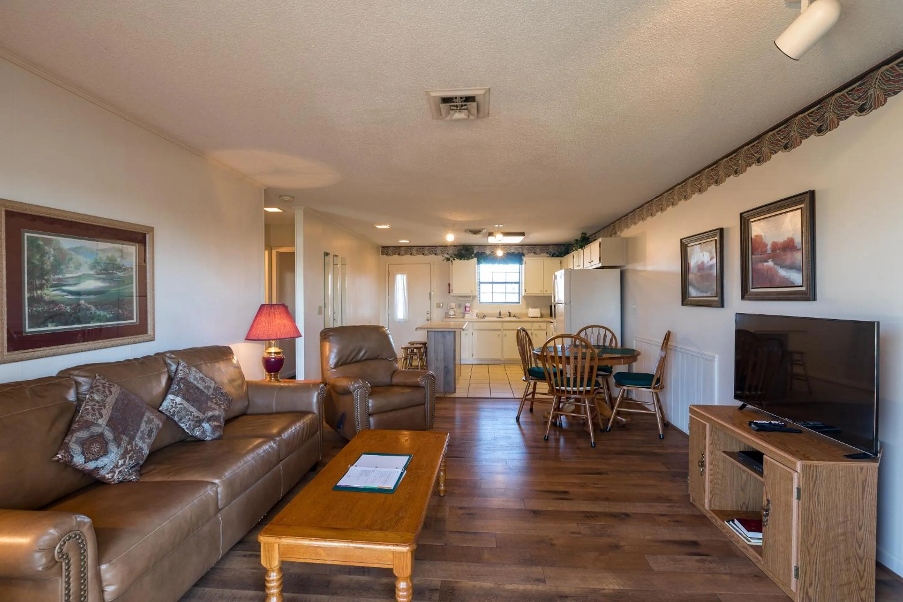 Crown Resorts at Lake Tansi East