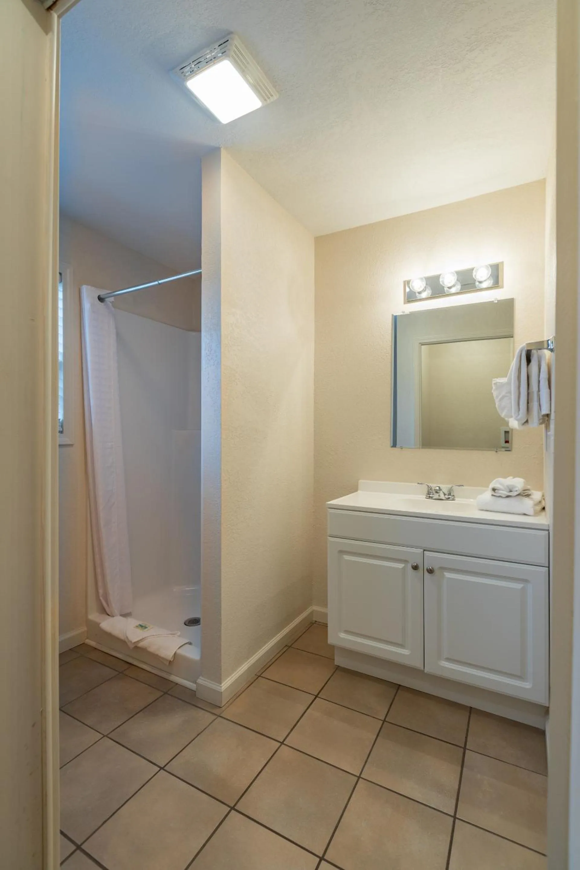 Crown Resorts at Lake Tansi East