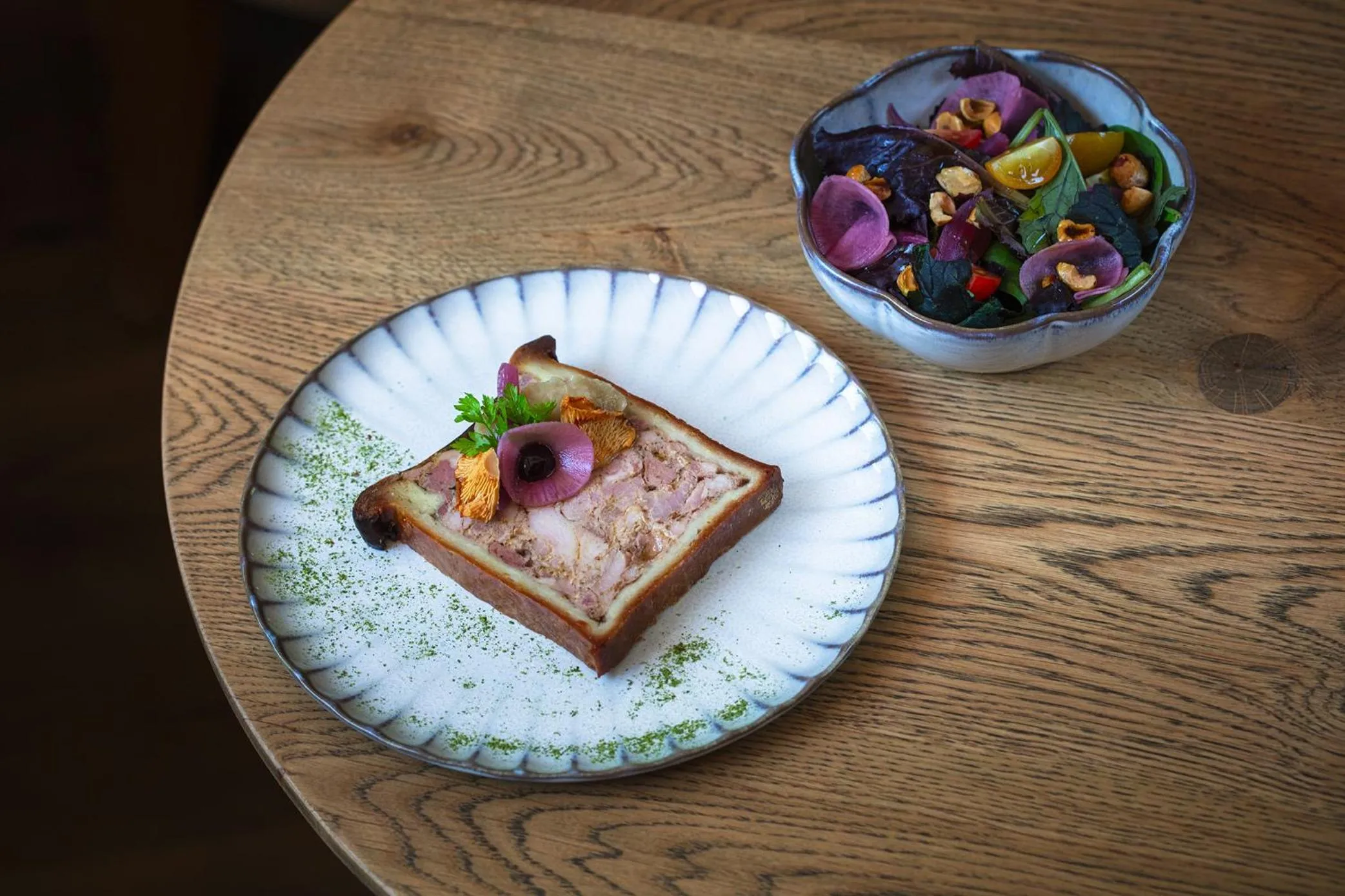 Restaurant/places to eat in Hotel Beauregard