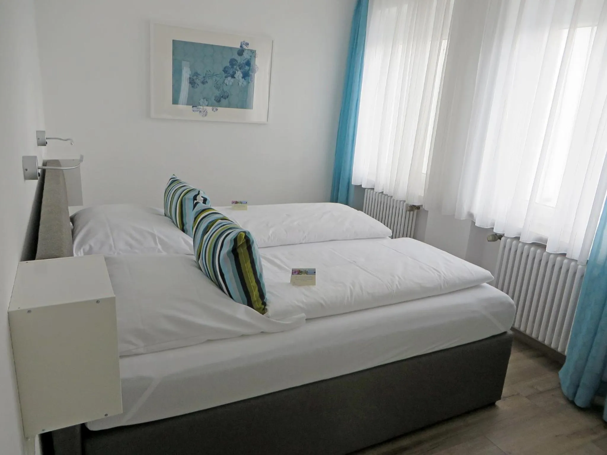 Photo of the whole room, Bed in Ammerseehäuser