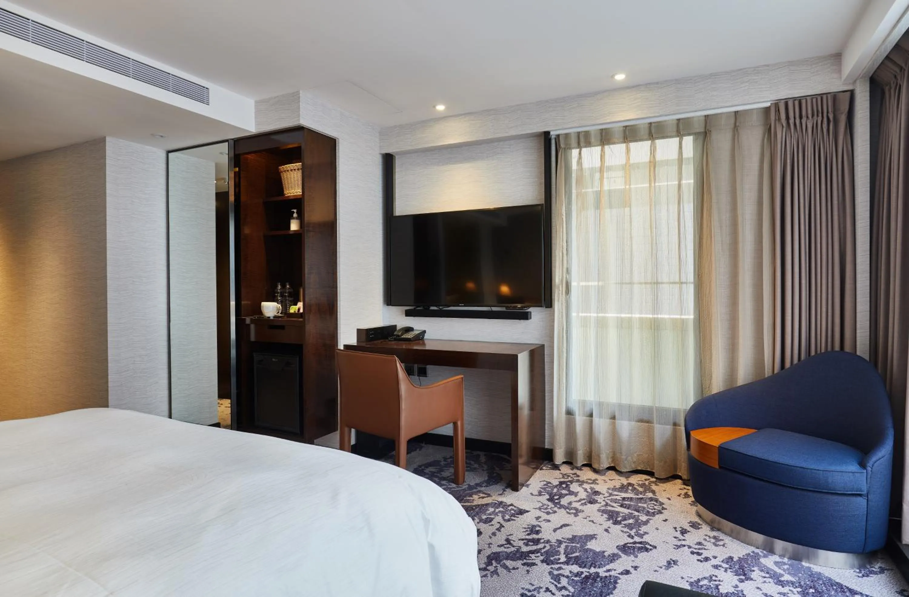 Photo of the whole room, Bed in Tango Inn Taipei ZhongShan