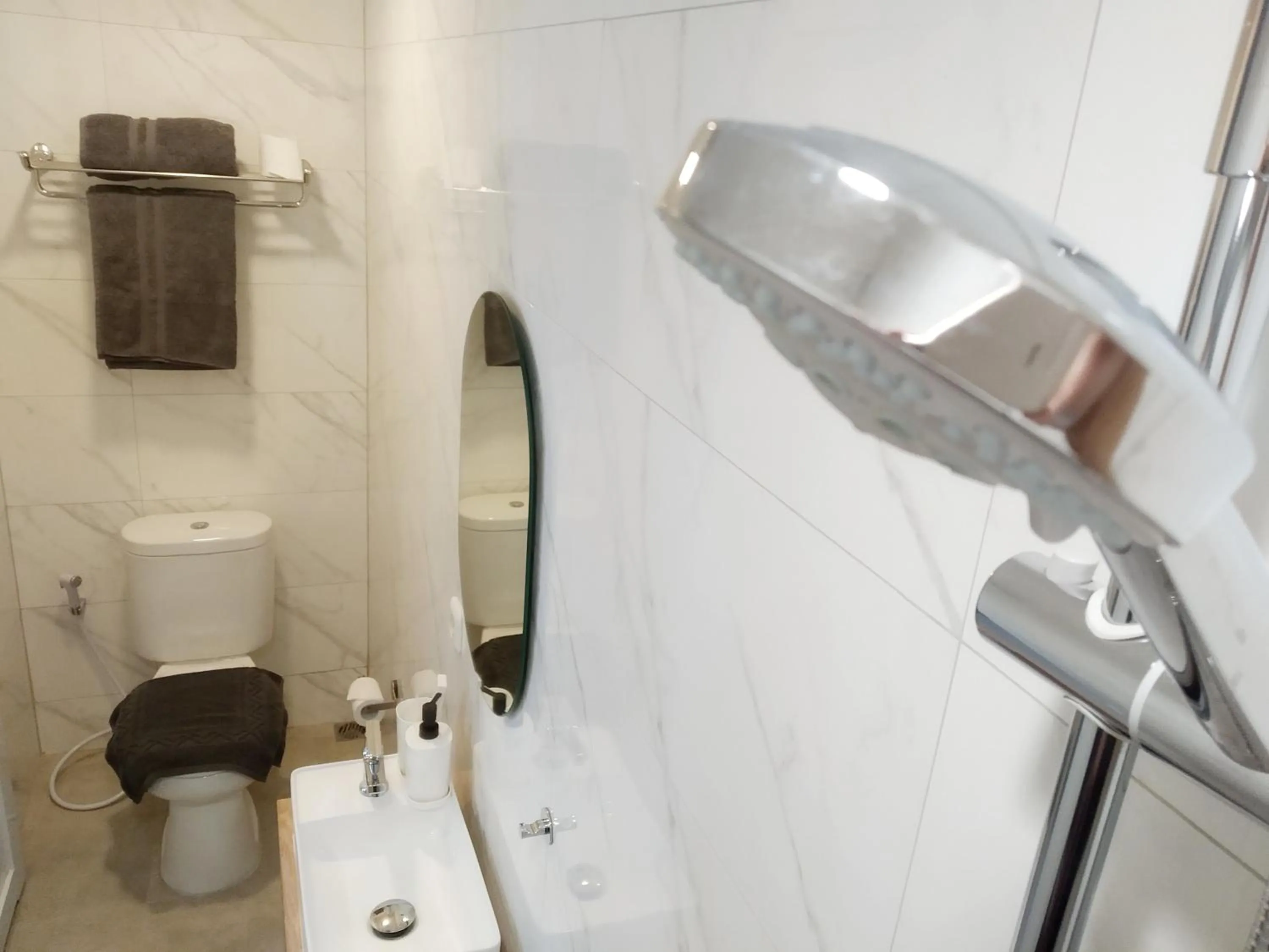 Toilet in Cottonwood Boutique Heritage Otten