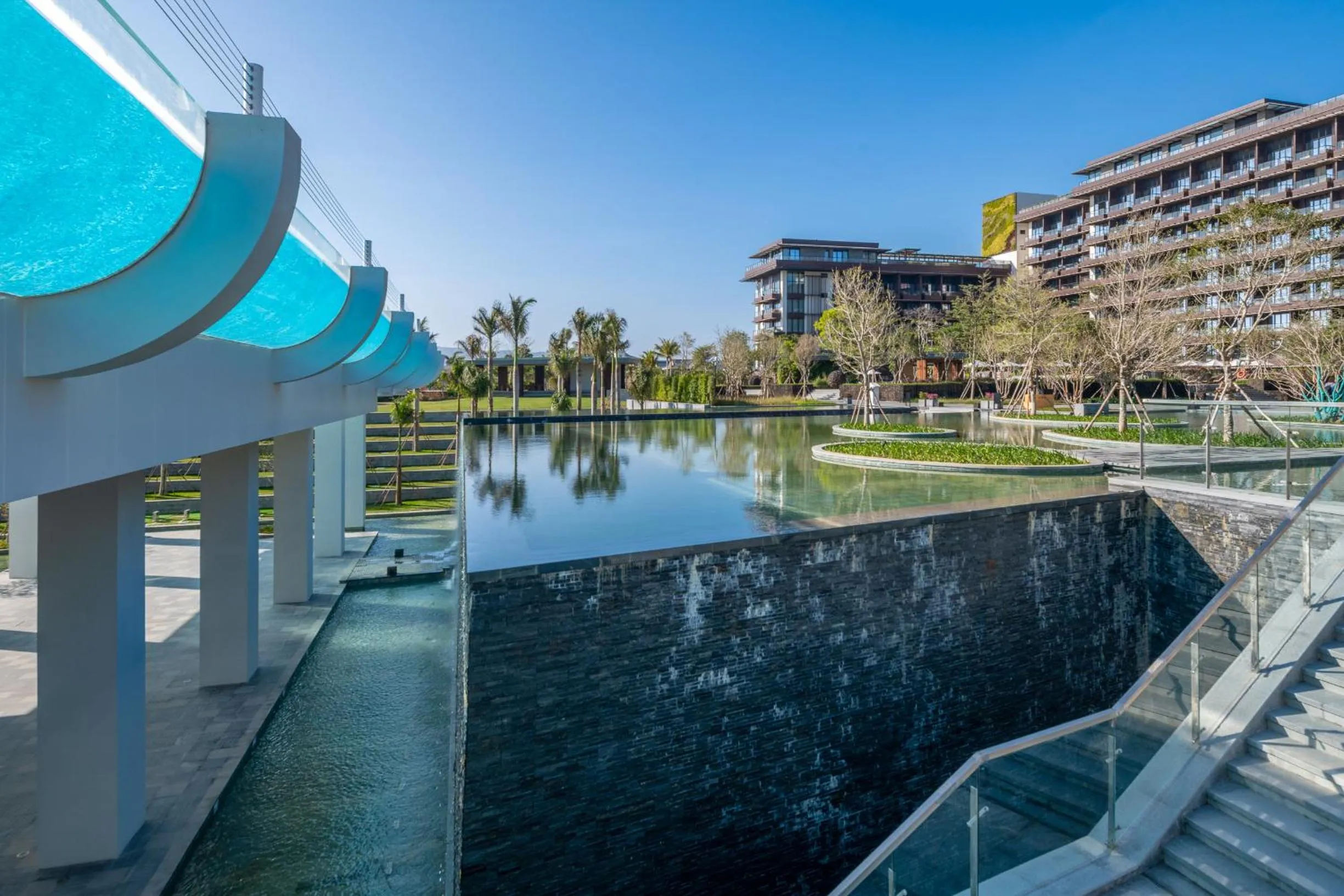 Swimming pool in 1 Hotel Haitang Bay, Sanya