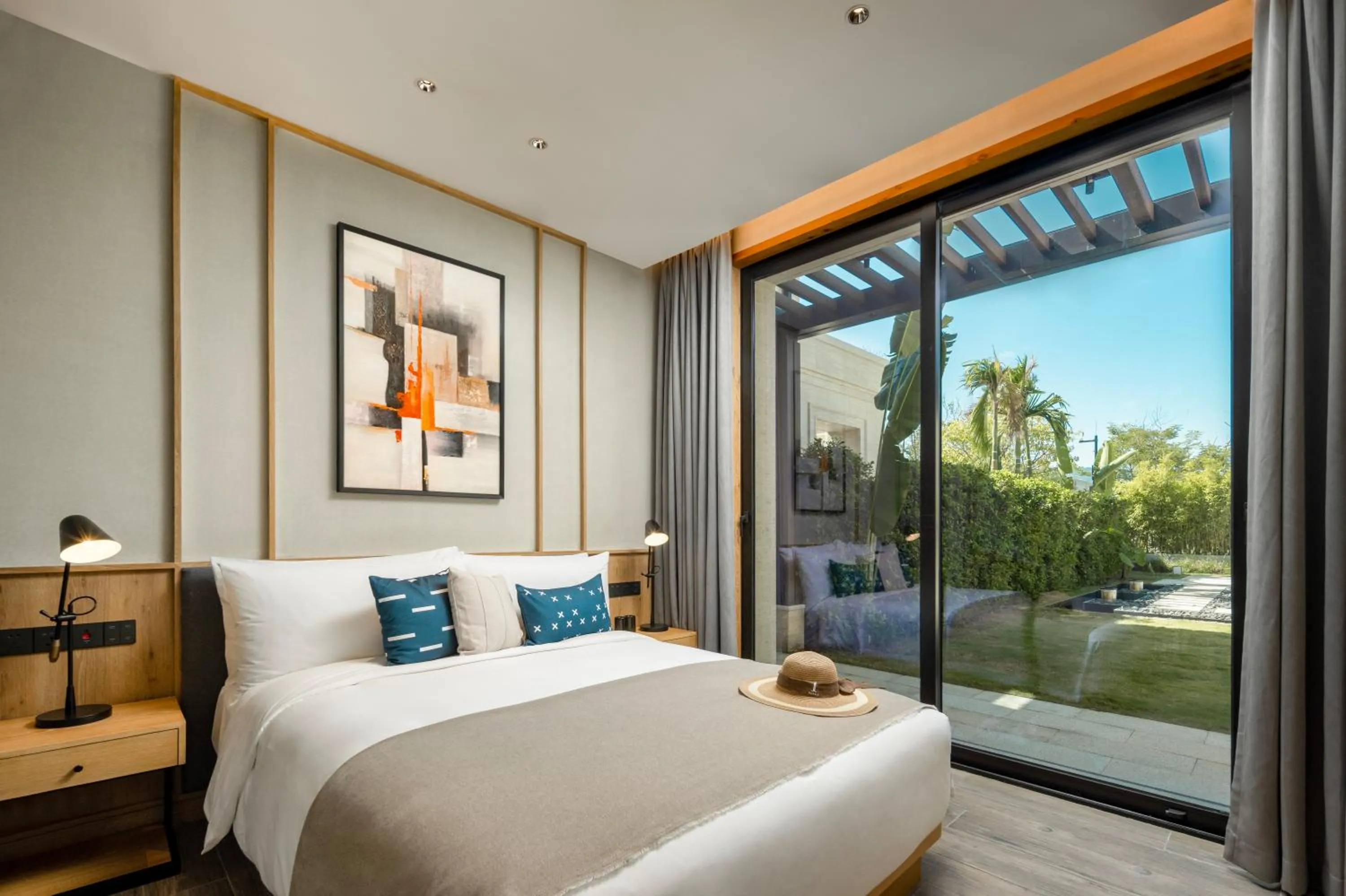 View (from property/room), Bed in 1 Hotel Haitang Bay, Sanya